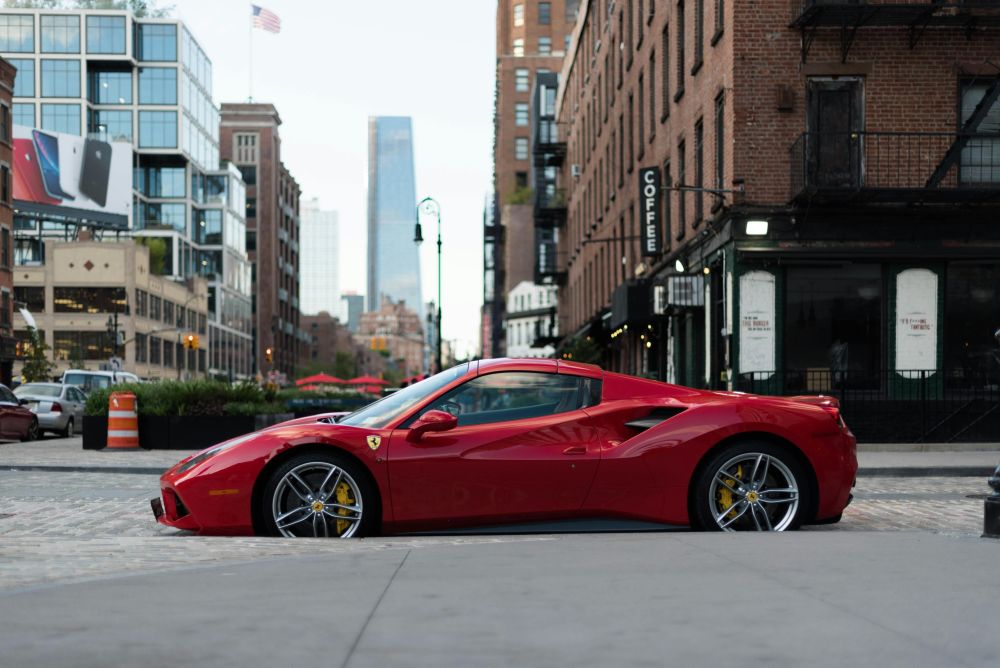 Ferrari nie sprzeda samochodu w kolorze różowym