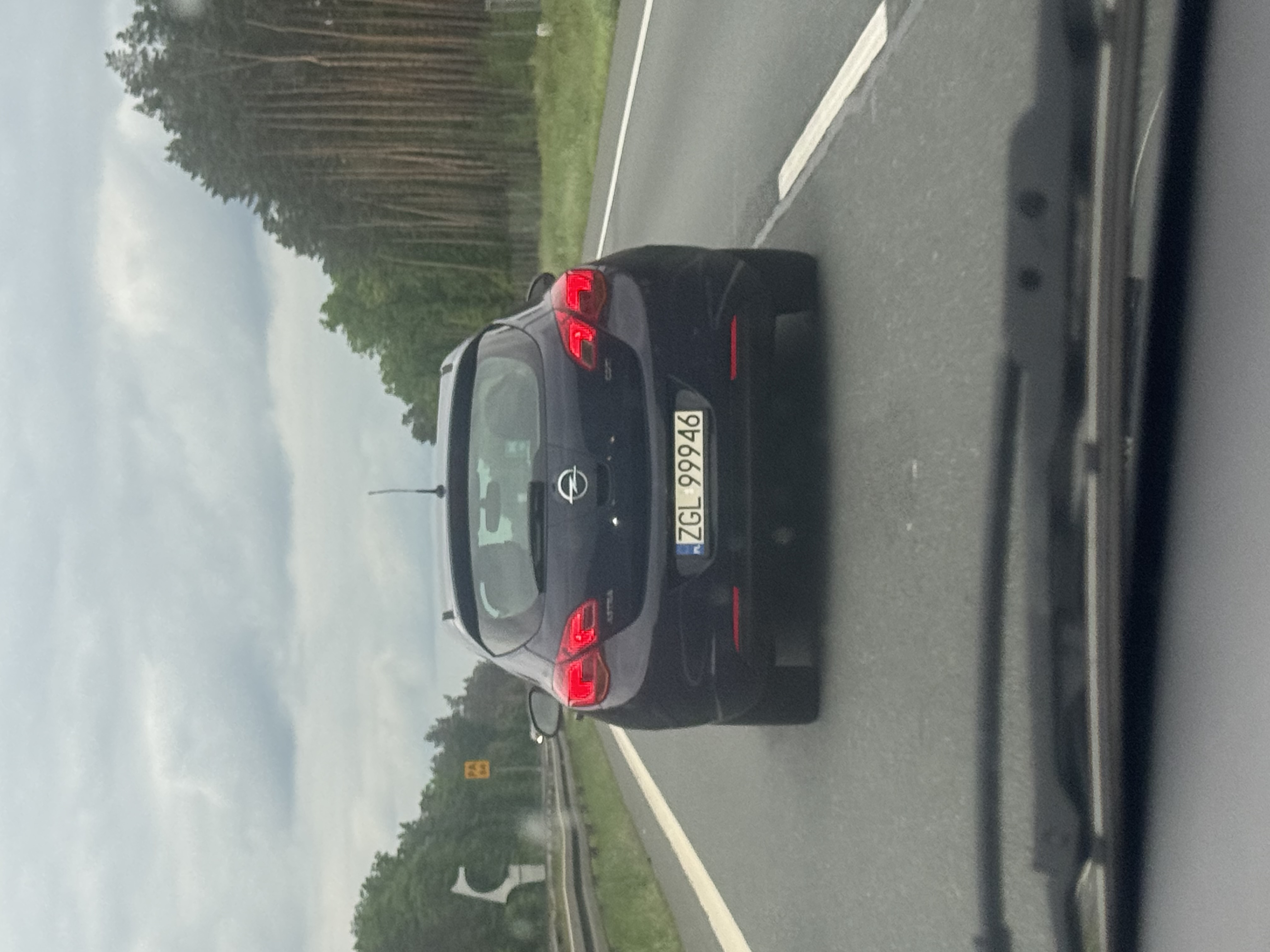 Pirat drogowy w pojeździe o numerach rejestracyjnych ZGL99946