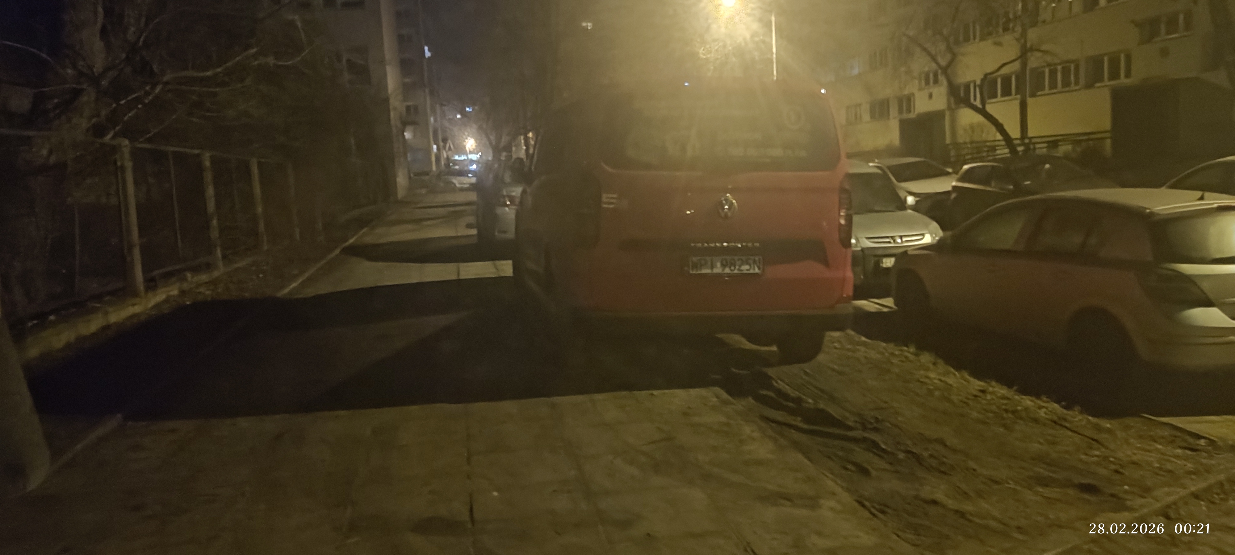 Mistrz parkowania w pojeździe o numerach WP9825N