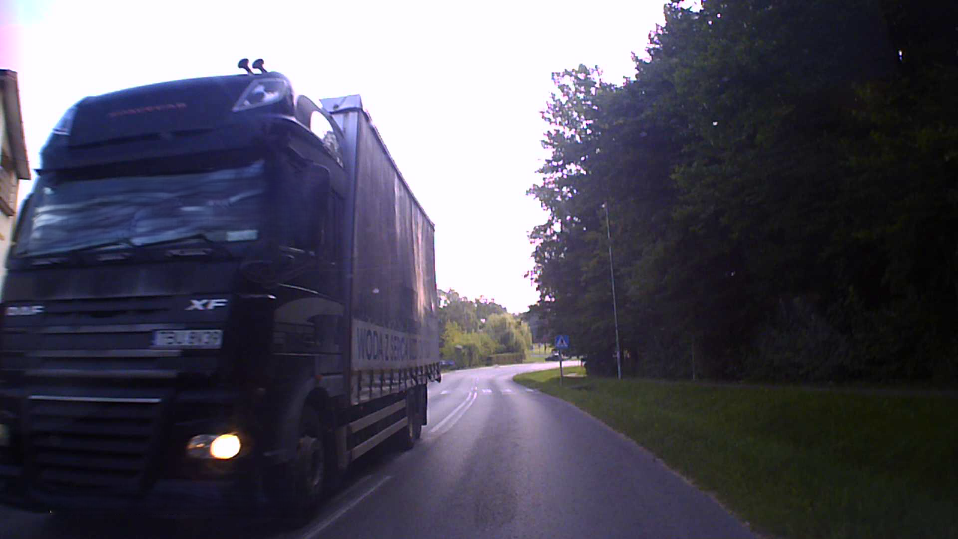 Pirat drogowy w pojeździe o numerach rejestracyjnych TBU8V39