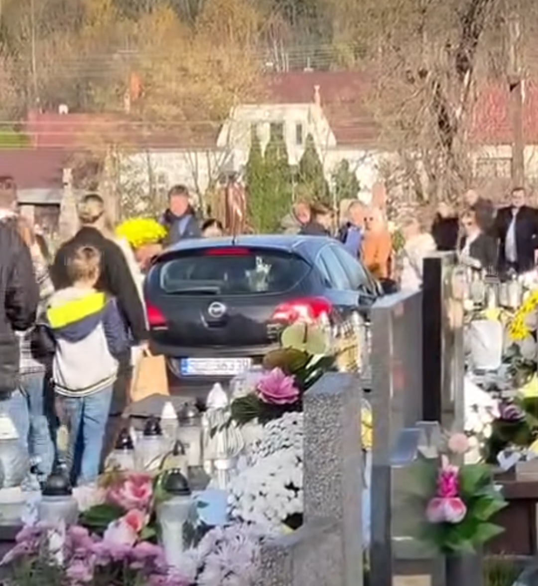 Numer rejestracyjny SCZ 36339 posiada OPEL ASTRA - SCZ36339