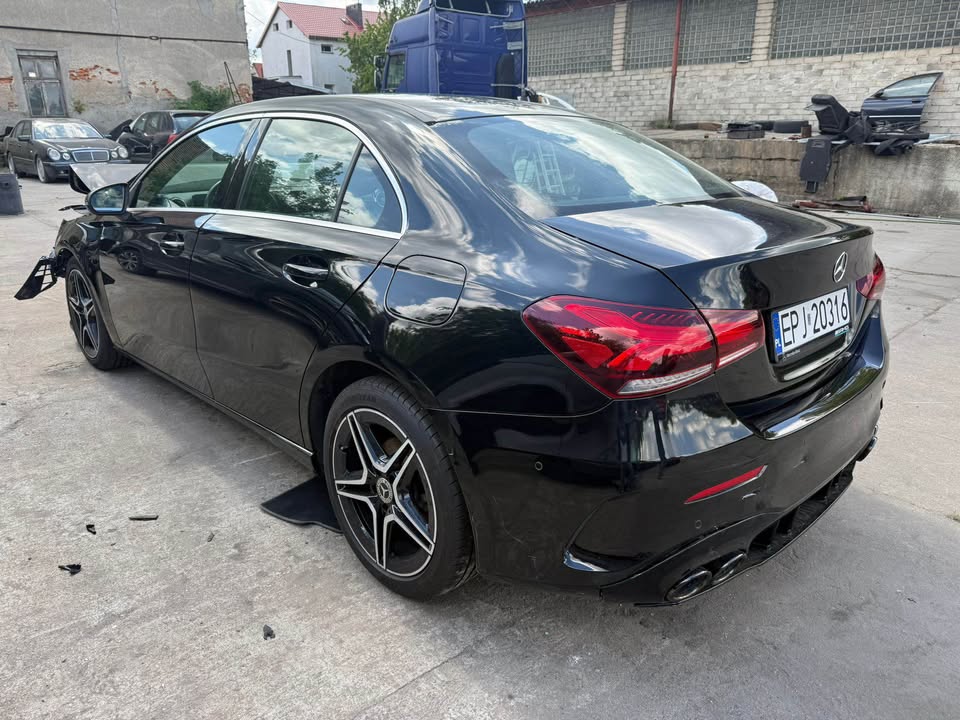 Numer rejestracyjny EPJ20316 posiada MERCEDES-BENZ A 180 d MR`18 E6 177 A 180 d MR`18 E6 177
