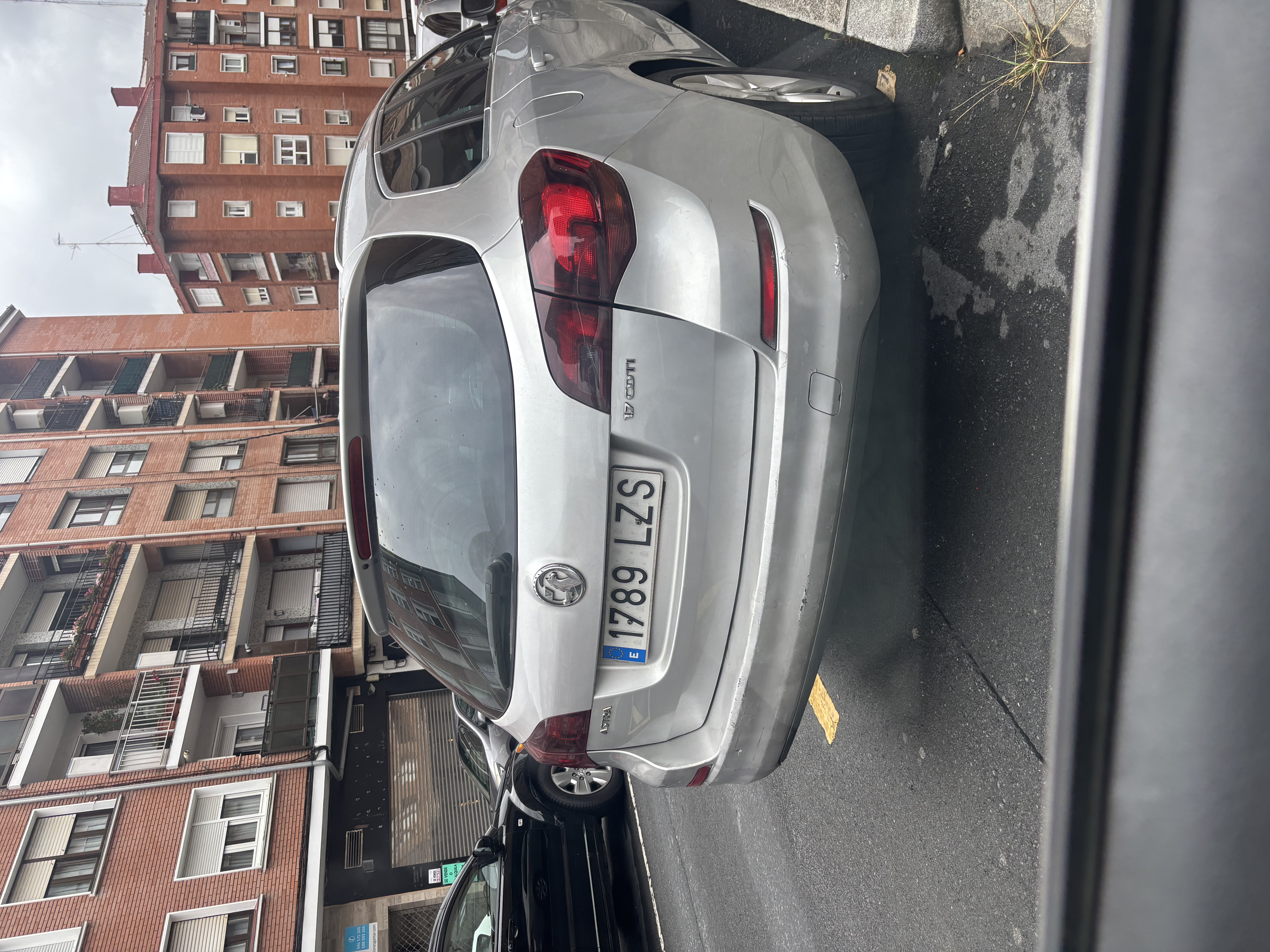 Mistrz parkowania w pojeździe o numerach 1789LZS