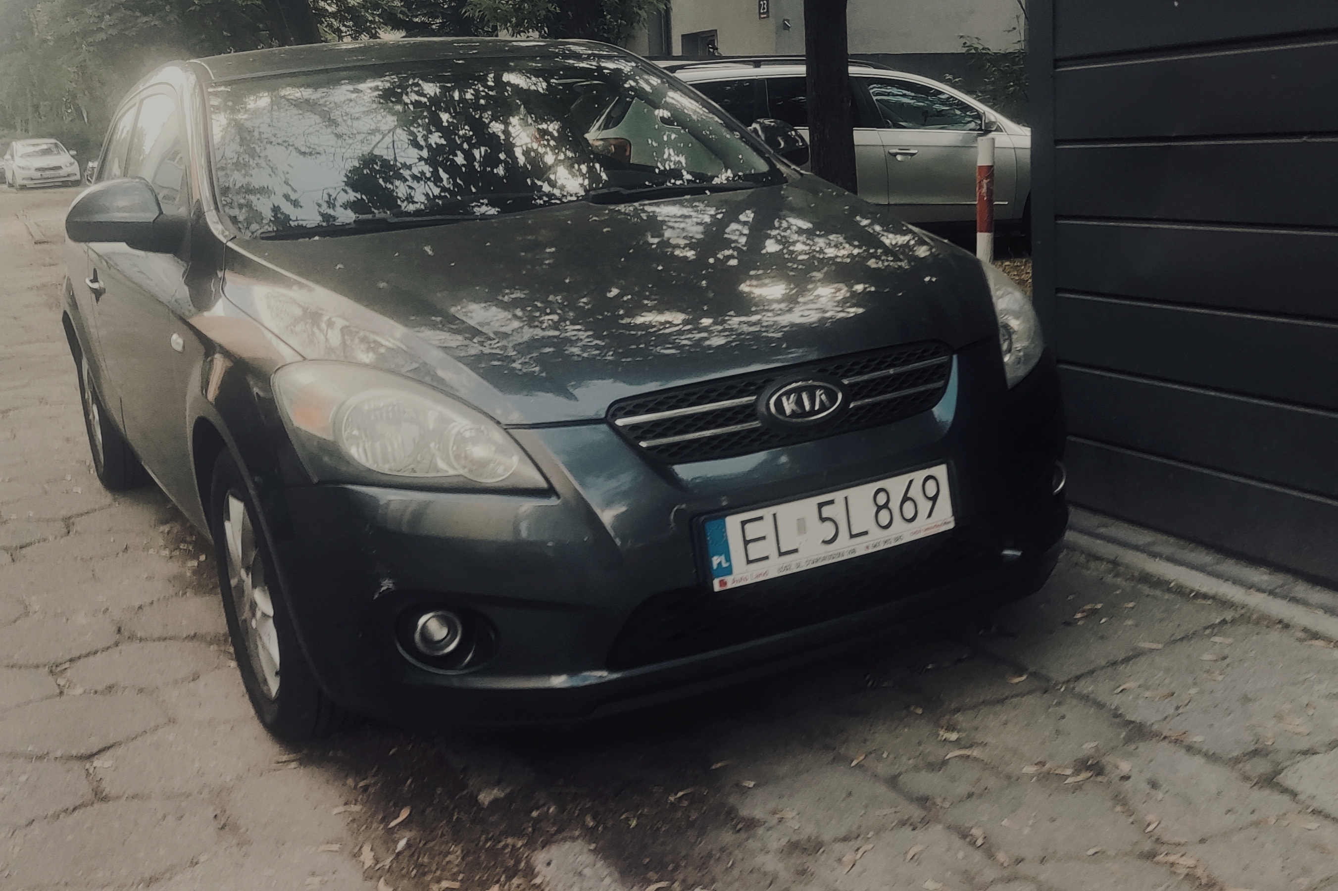Numer rejestracyjny EL 5L869 posiada KIA Cee d 1.4 MR`07 E4 Comfort - EL5L869