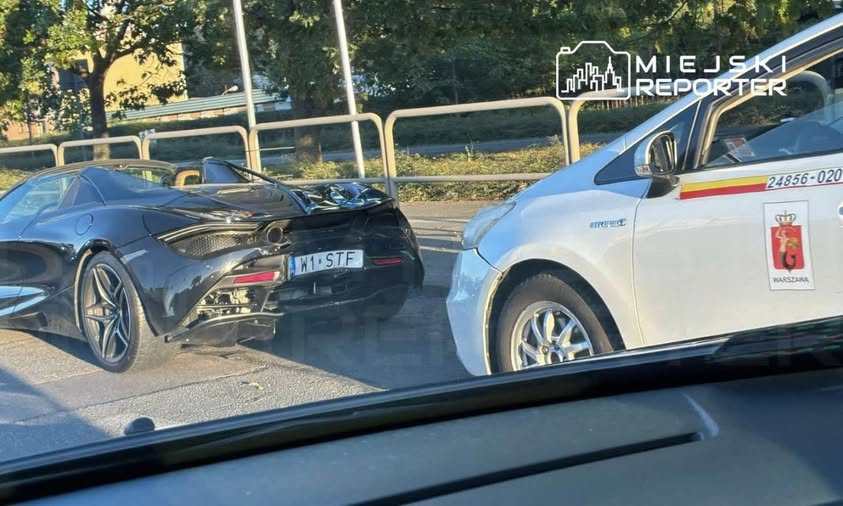 Numer rejestracyjny W1STF posiada MCLAREN 720S SPIDER MA3