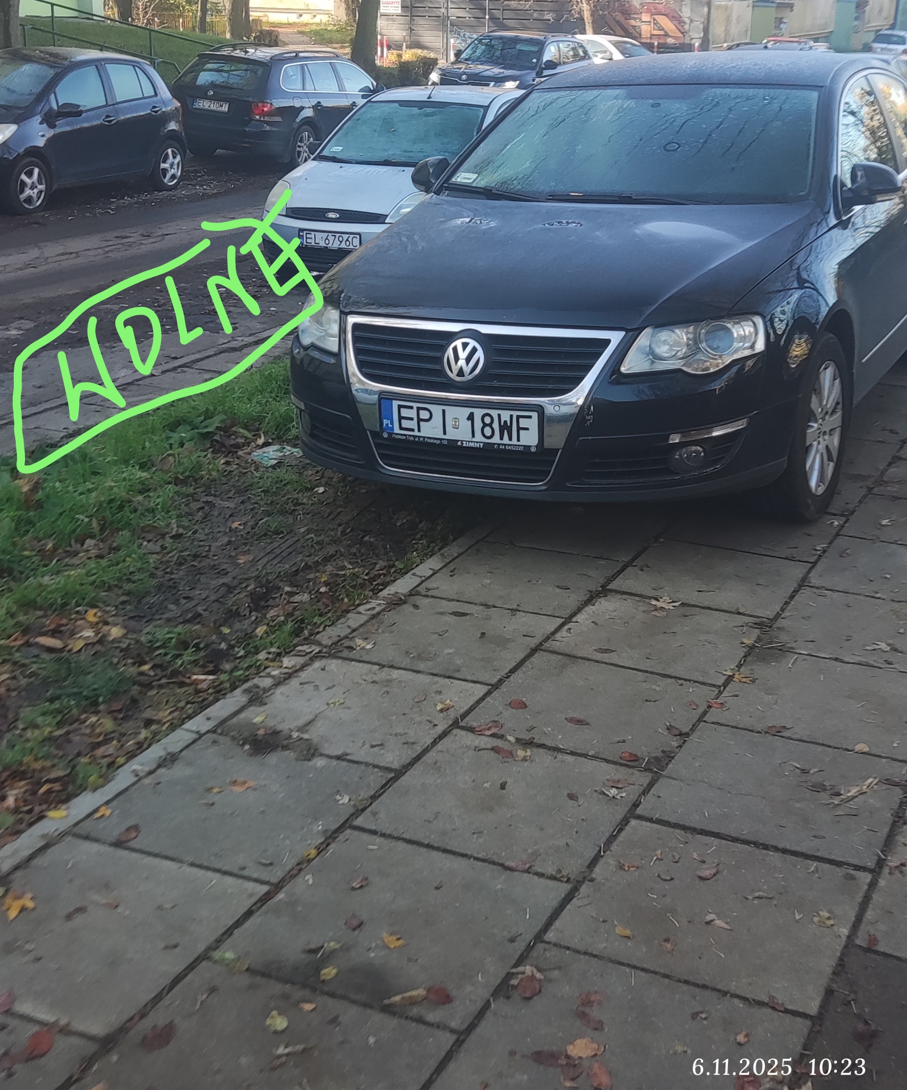 Mistrz parkowania w pojeździe o numerach EPI18WF