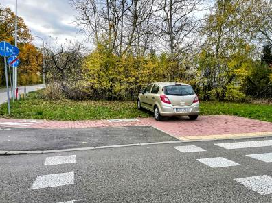 Numer rejestracyjny LSW 41323 posiada OPEL CORSA - LSW41323