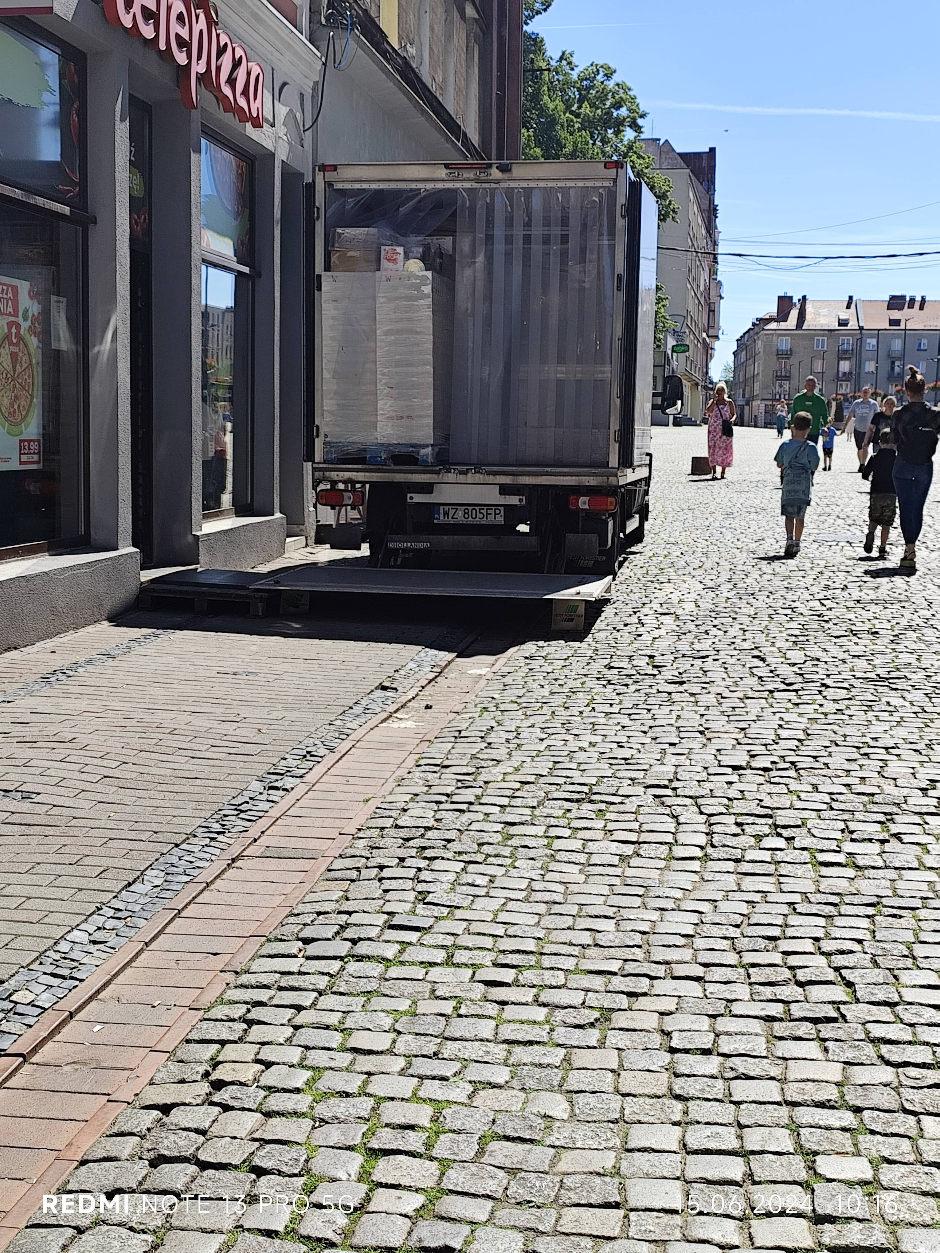 Dziś wezwałem policję. Nie nauczył się nic.
