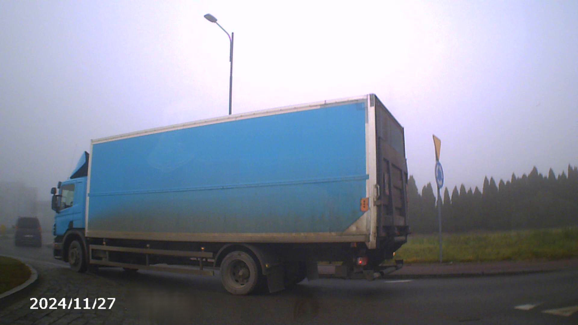 Pirat drogowy w pojeździe o numerach rejestracyjnych TSK55299