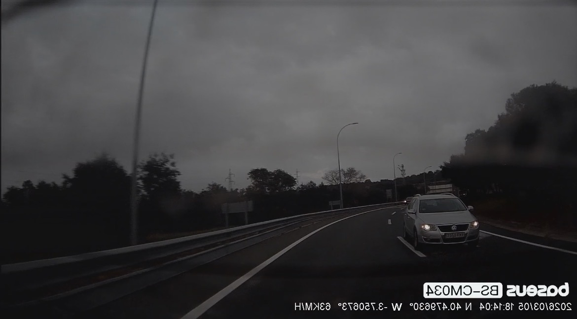 Pirat drogowy w pojeździe o numerach rejestracyjnych 7350FNV