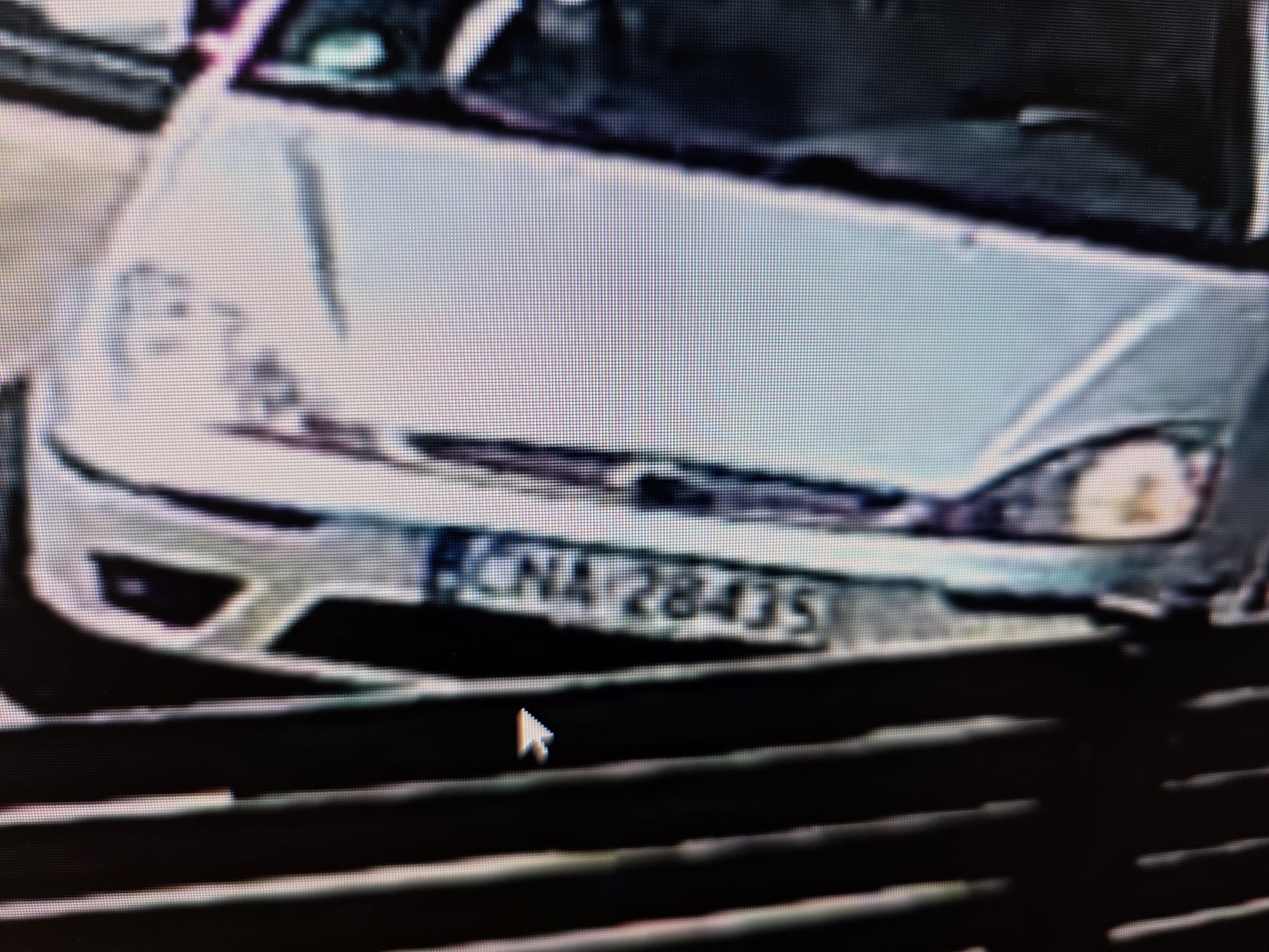 Pirat drogowy w pojeździe o numerach rejestracyjnych CNA28435