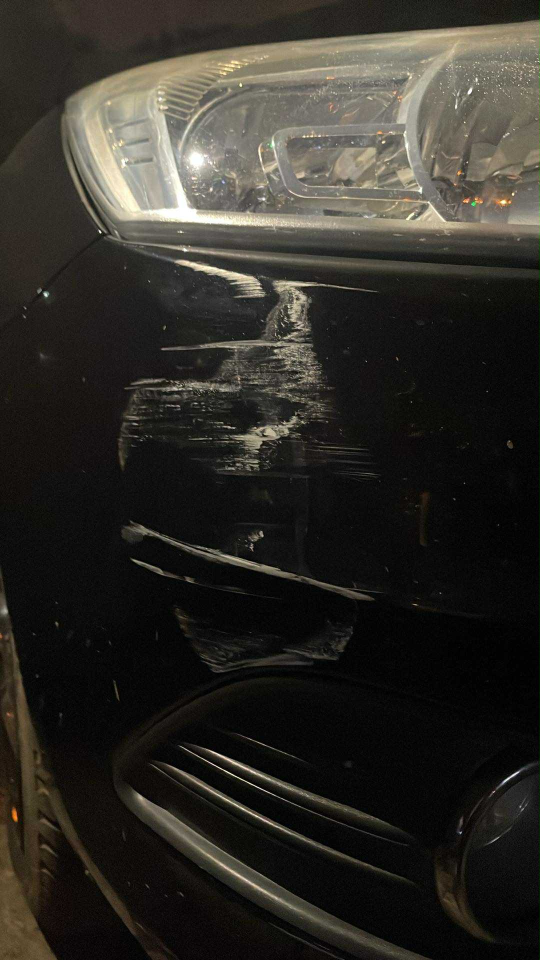 Pojazd o numerach PZ2056Y uczestniczył w wypadku