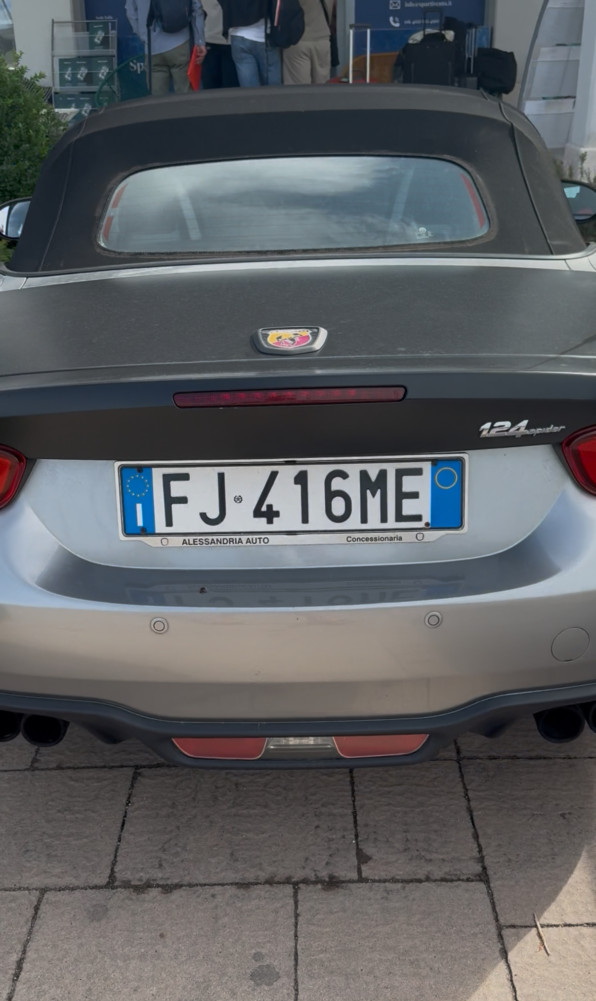 Numer rejestracyjny FJ416ME posiada ABARTH 124 Spider 124 Spider 1.4 Turbo MultiAir 170 CV Scorpione (125 kw)
