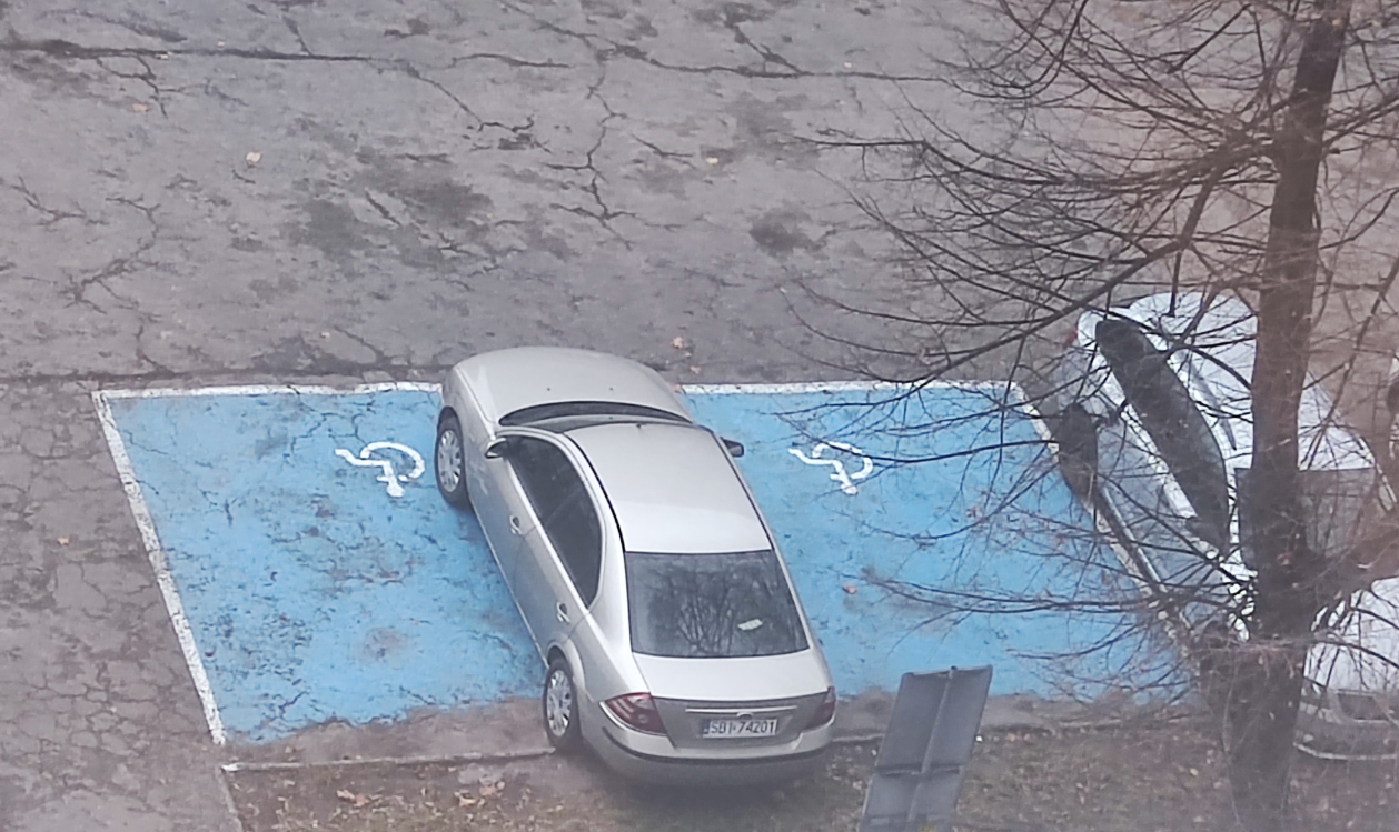 Numer rejestracyjny SBI 74201 posiada FORD Mondeo 2.0 MR`06 E4 Trend X - SBI74201