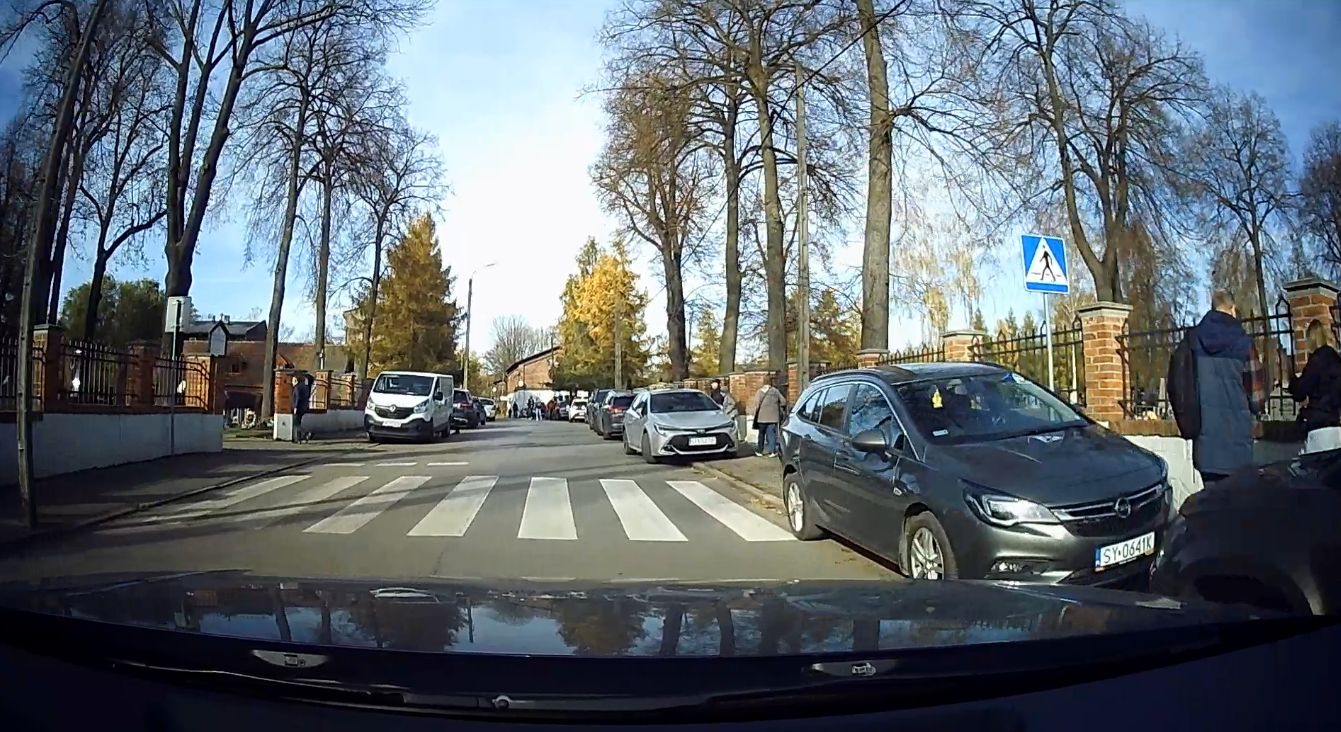 Numer rejestracyjny SY 0641K posiada OPEL Astra V Sports Tourer 1.4 MR`16 E6 Enjoy S&S Aut. - SY0641K