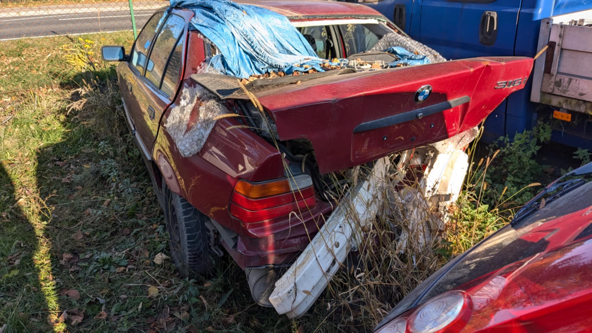 Numer rejestracyjny KR 25W posiada BMW 735i Kat. E32 735i Kat. E32 - KR25W