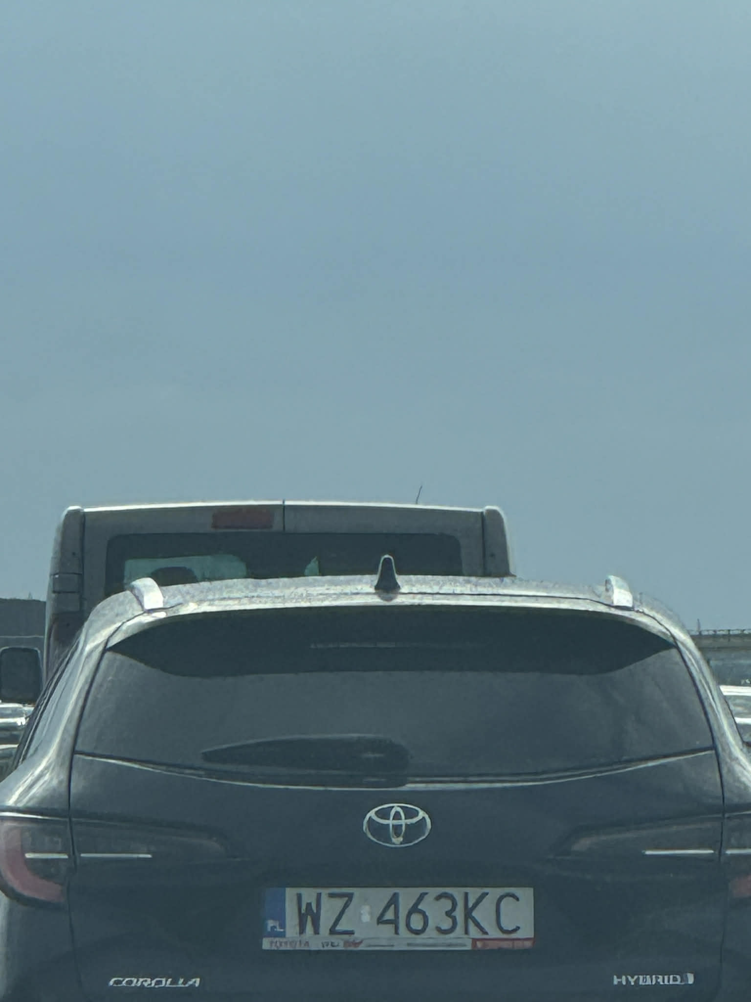 Pirat drogowy w pojeździe o numerach rejestracyjnych WZ463KC