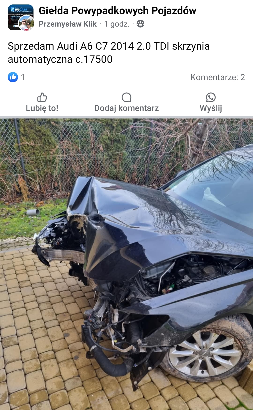 Uszkodzony mocno przód+ poduszki