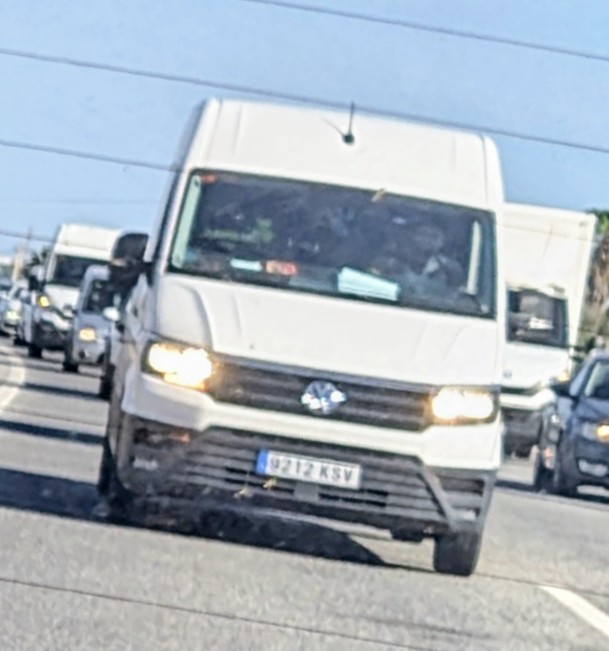 Pirat drogowy w pojeździe o numerach rejestracyjnych 9212KSV