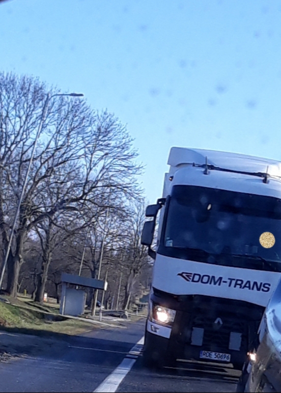 Pirat drogowy w pojeździe o numerach rejestracyjnych RDE50696