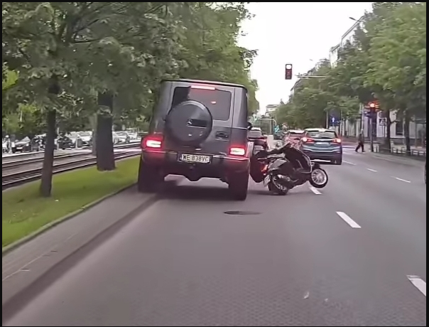 Numer rejestracyjny WE 838VC posiada MERCEDES-BENZ G 500 MR`15 E6 463 G 500 MR`15 E6 463 - WE838VC