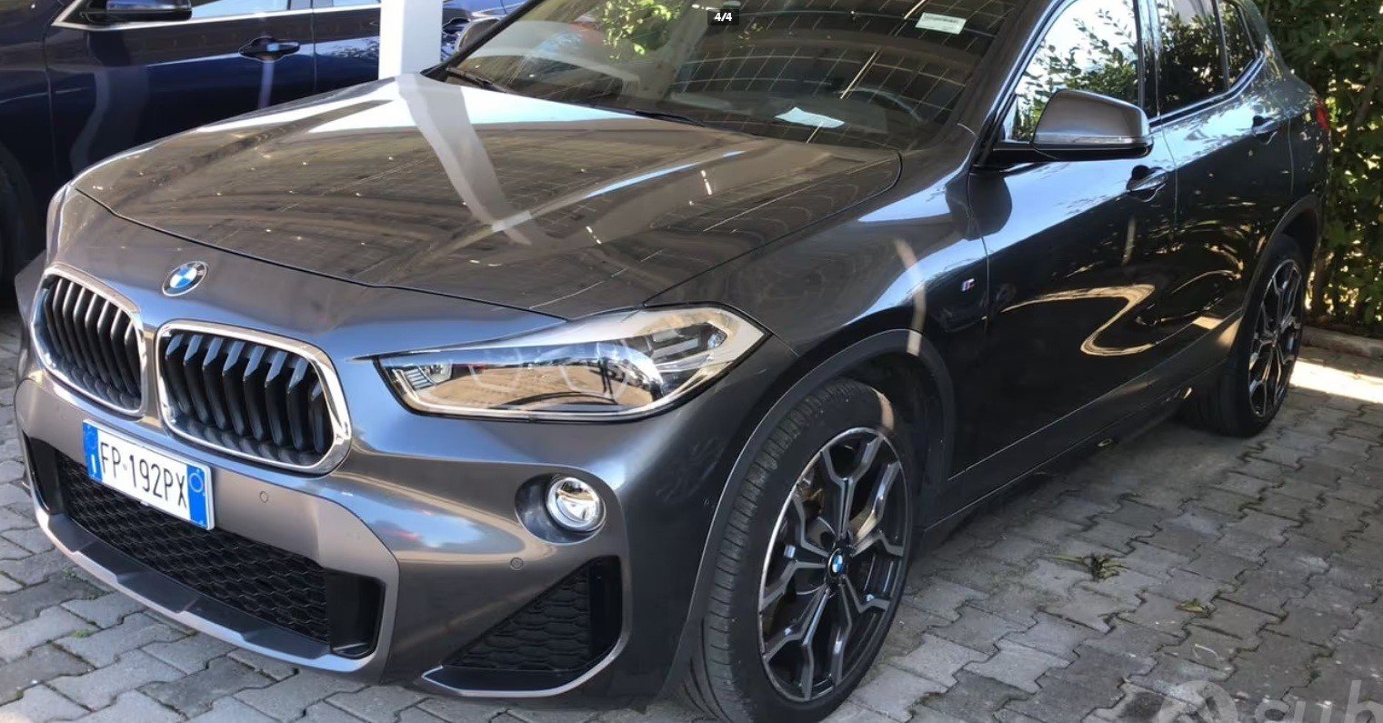 Numer rejestracyjny FP192PX posiada BMW X2