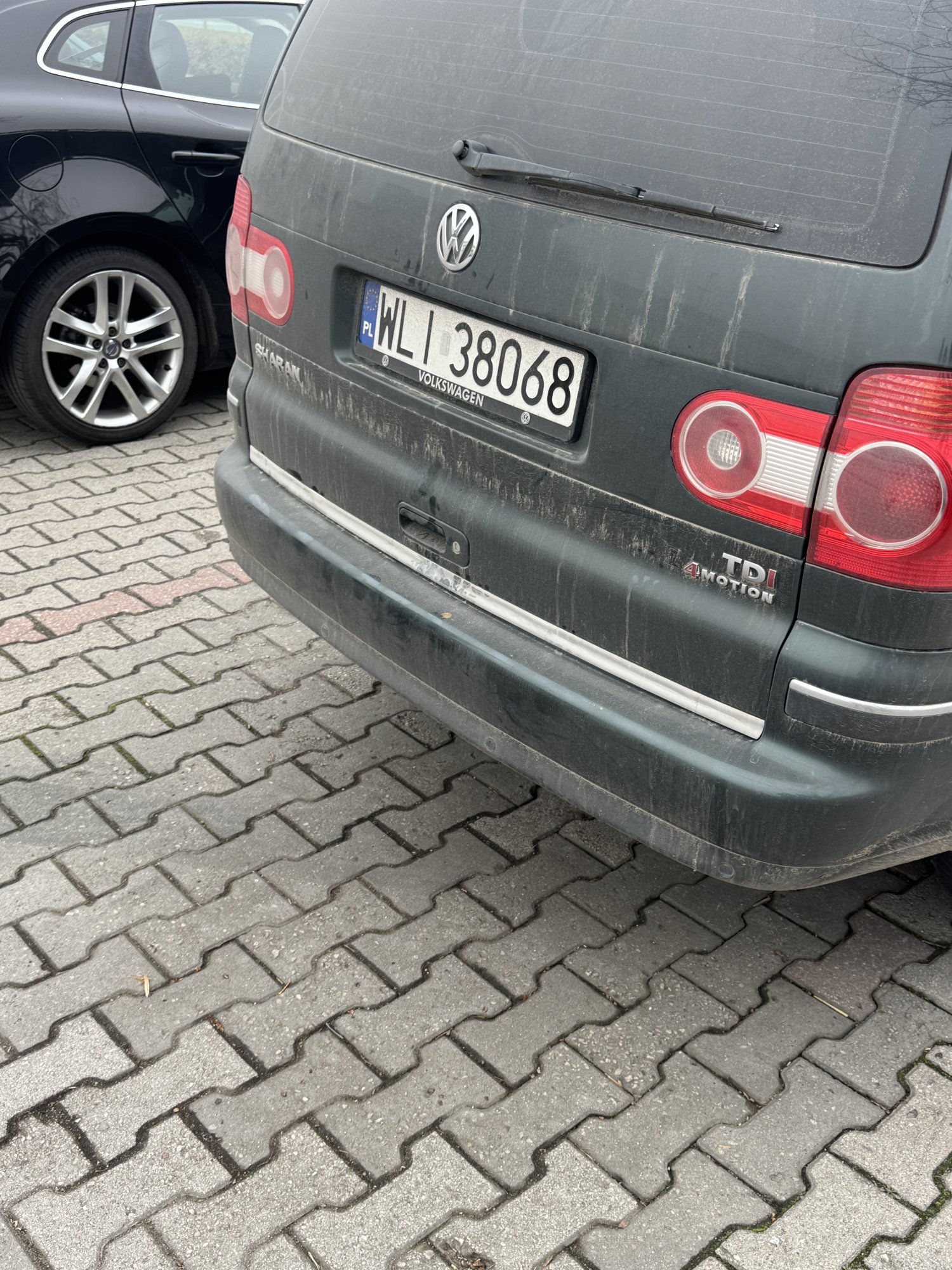 Numer rejestracyjny WLI 38068 posiada VOLKSWAGEN SHARAN - WLI38068