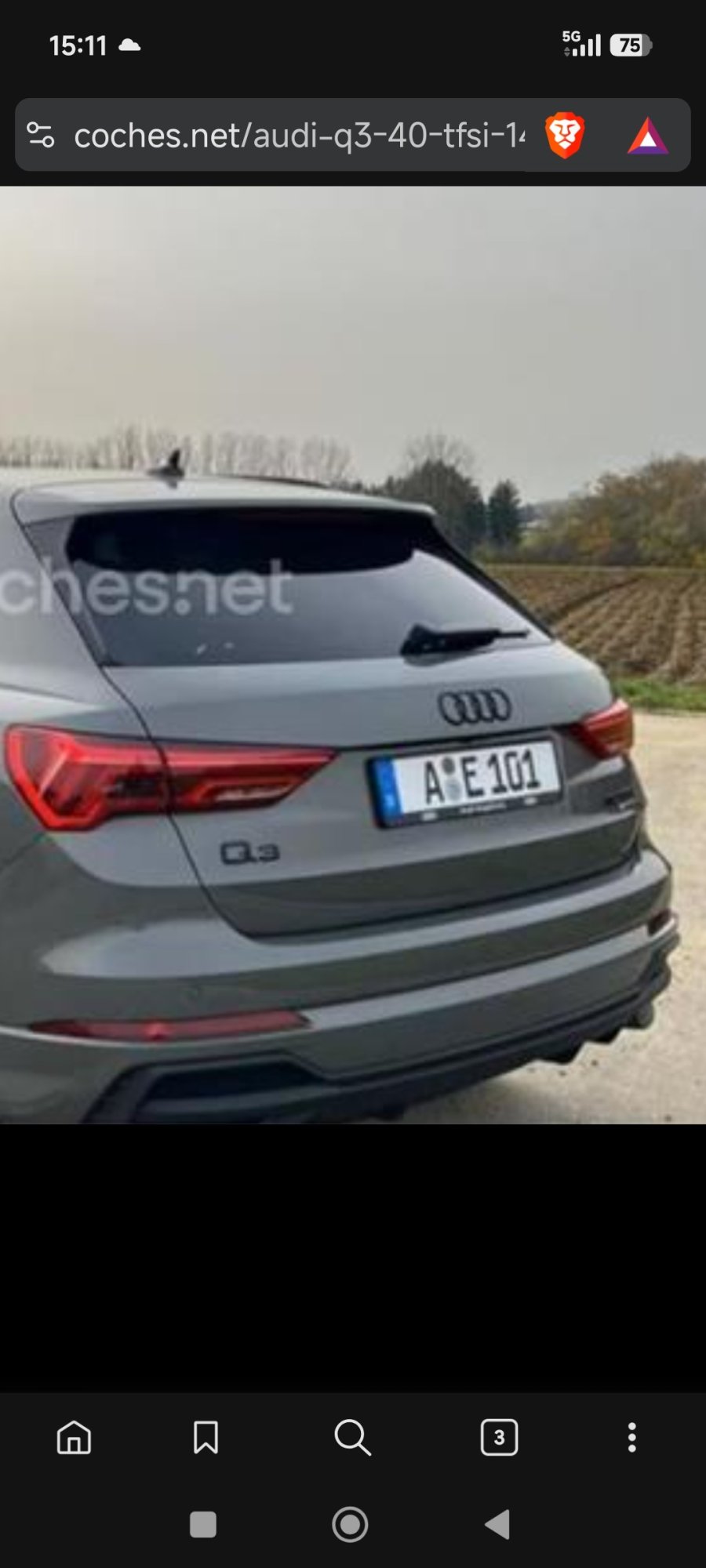 Numer rejestracyjny AE101 posiada Audi Q3