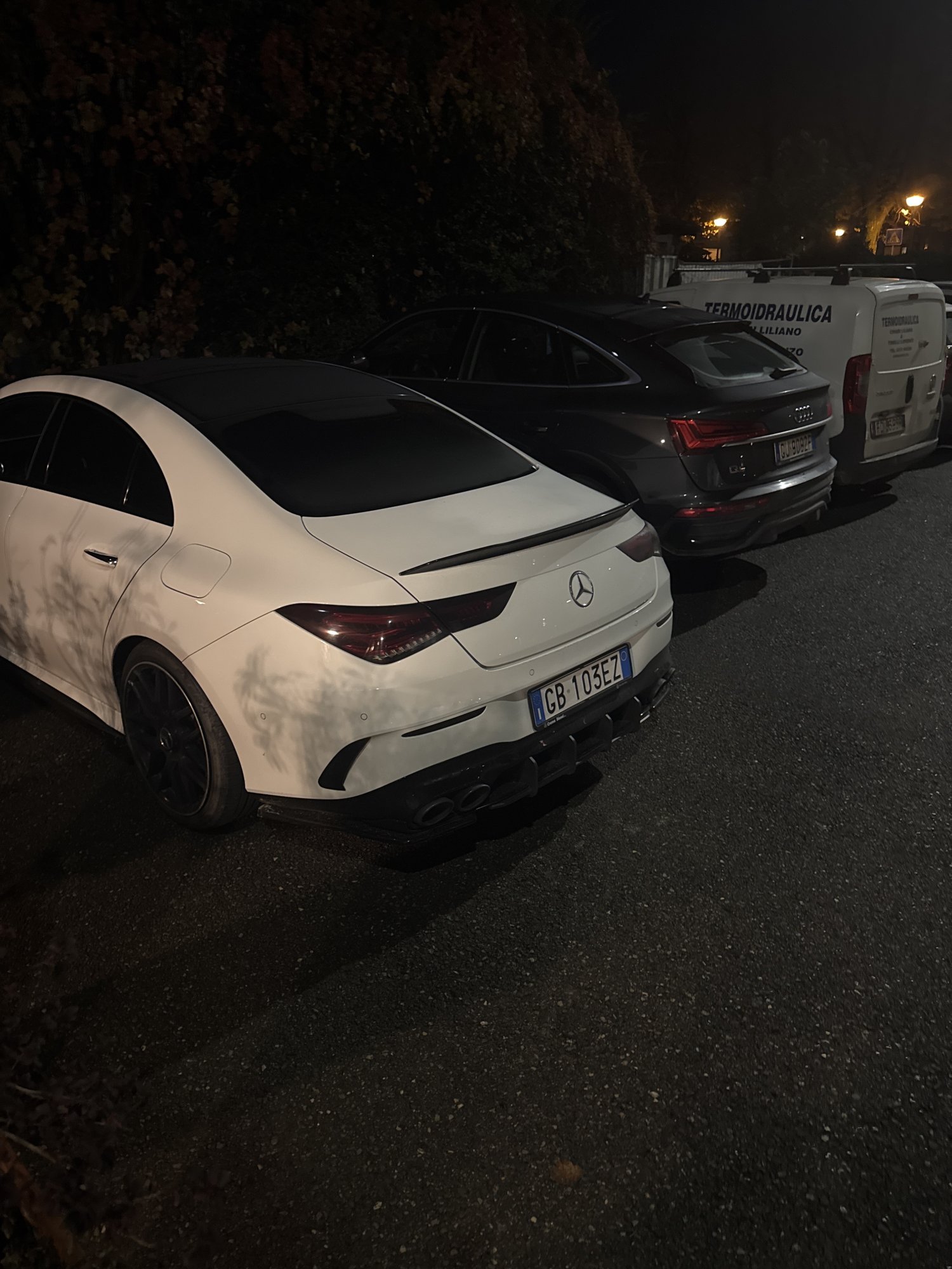 Numer rejestracyjny GB103EZ posiada MERCEDES CLA Coupe