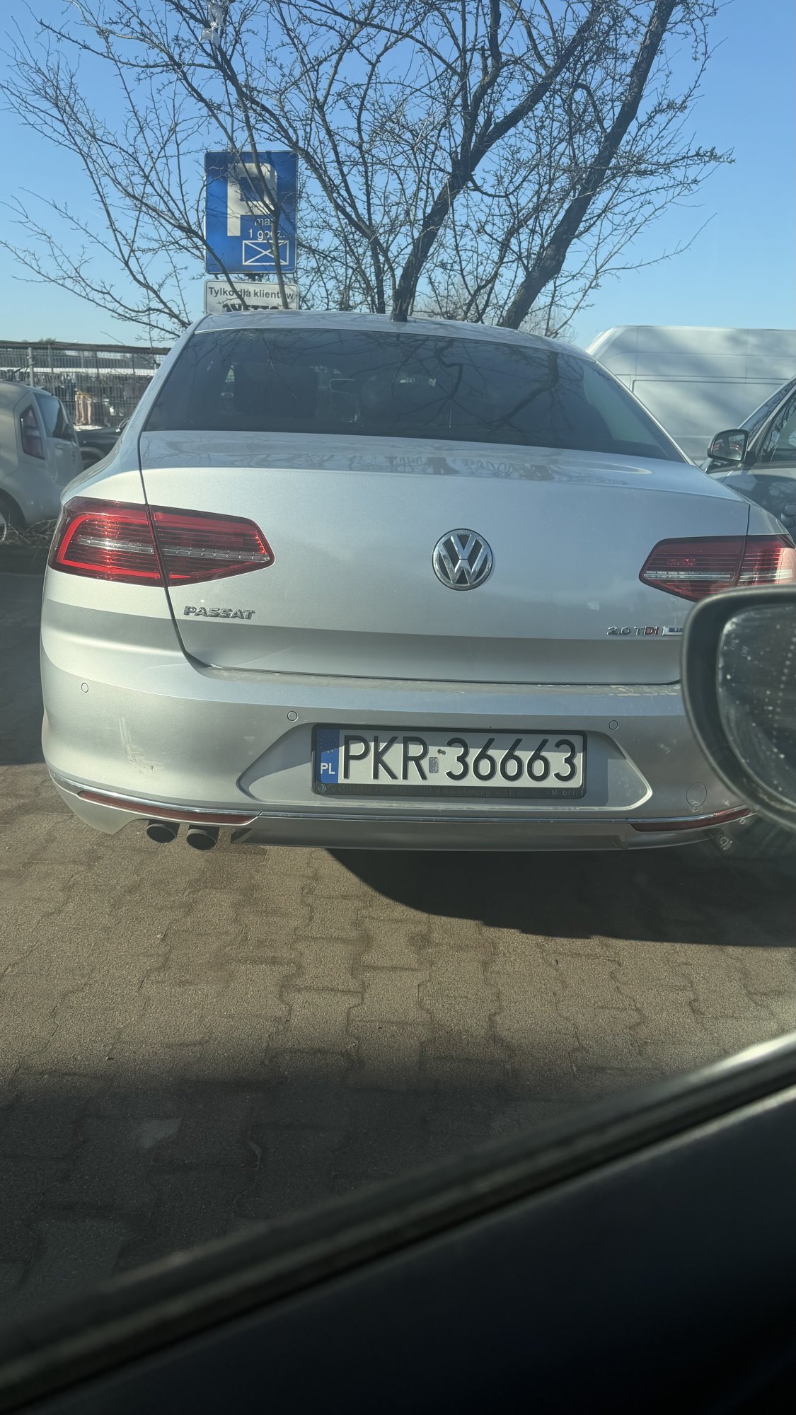 Numer rejestracyjny PKR 36663 posiada VOLKSWAGEN Passat B8 2.0 BiTDI MR`15 E6 Highline 4MOTION DSG - PKR36663