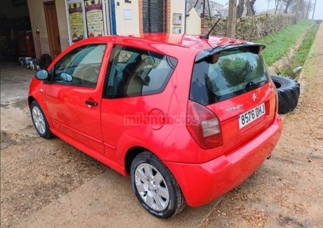 Numer rejestracyjny 8576DHJ posiada CITROEN C2