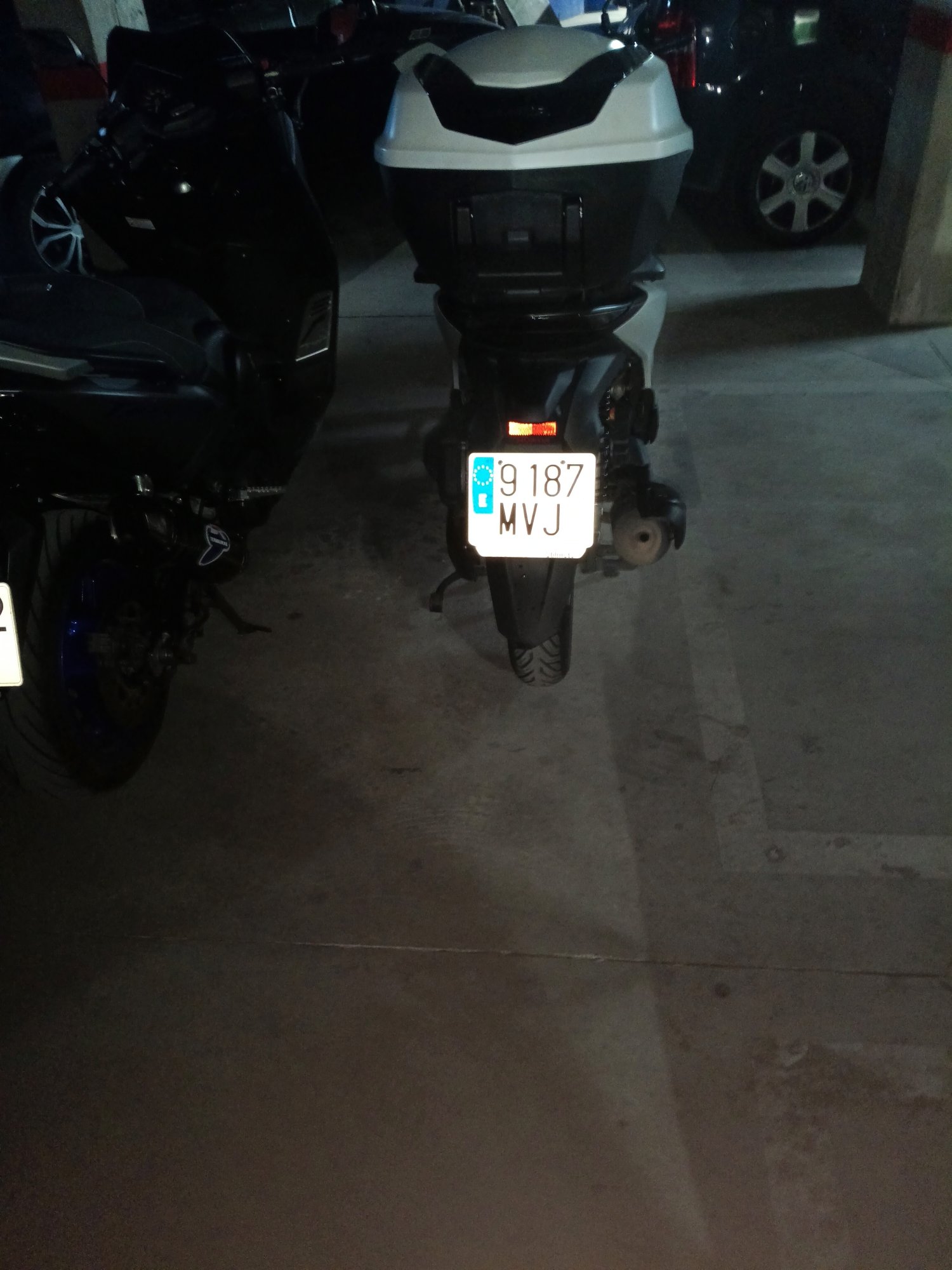 Numer rejestracyjny 9187MVJ posiada  