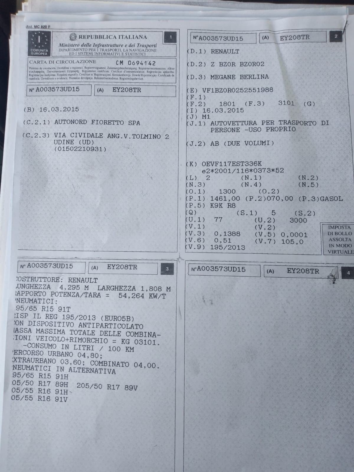 Numer rejestracyjny EY208TR posiada RENAULT Megane 3a serie