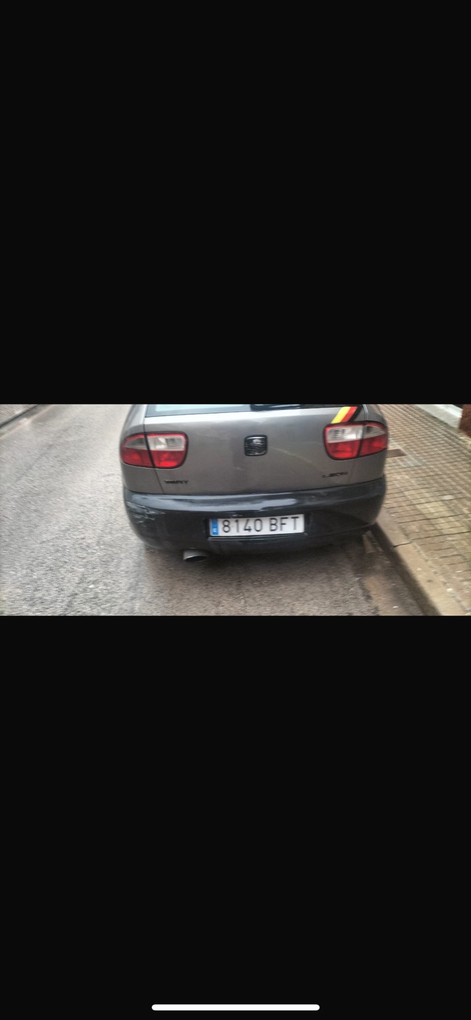 Numer rejestracyjny 8140BFT posiada SEAT LEON