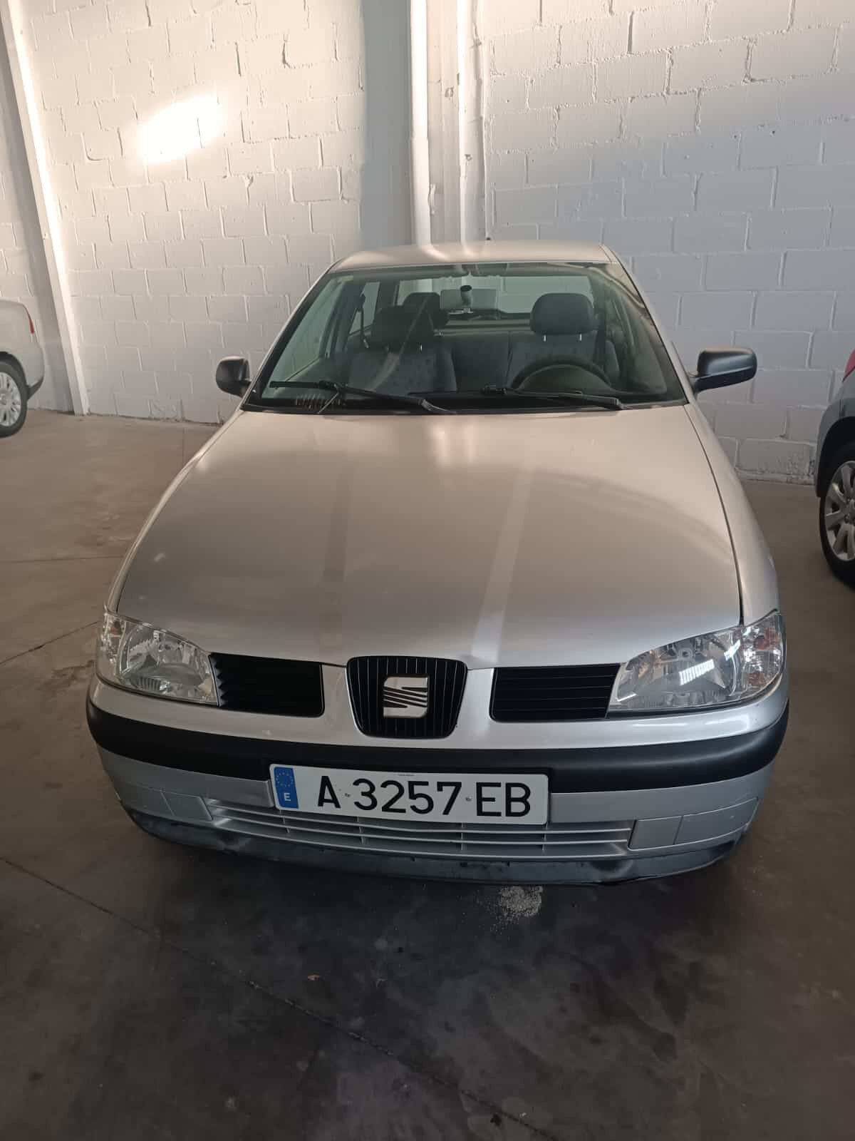 Numer rejestracyjny A3257EB posiada SEAT IBIZA