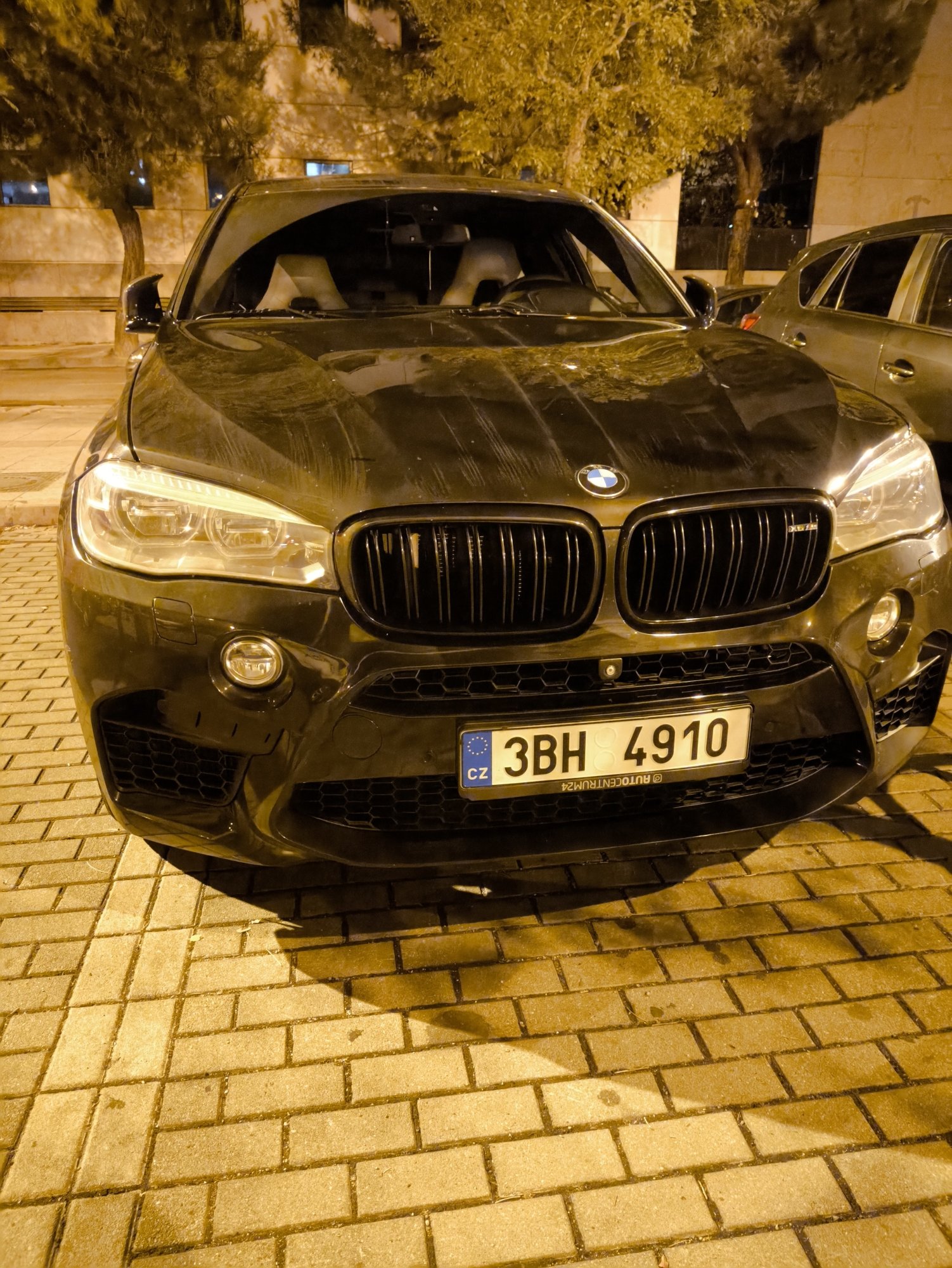Numer rejestracyjny 3BH4910 posiada BMW X6 Numer rejestracyjny 3BH4910 posiada BMW X6