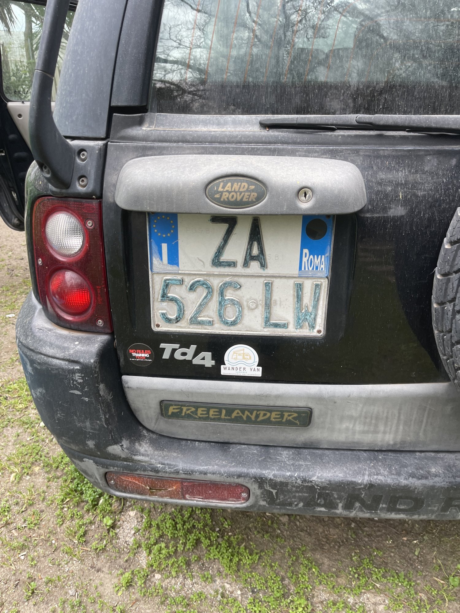 Numer rejestracyjny ZA526LW posiada LAND ROVER Freelander 1a serie