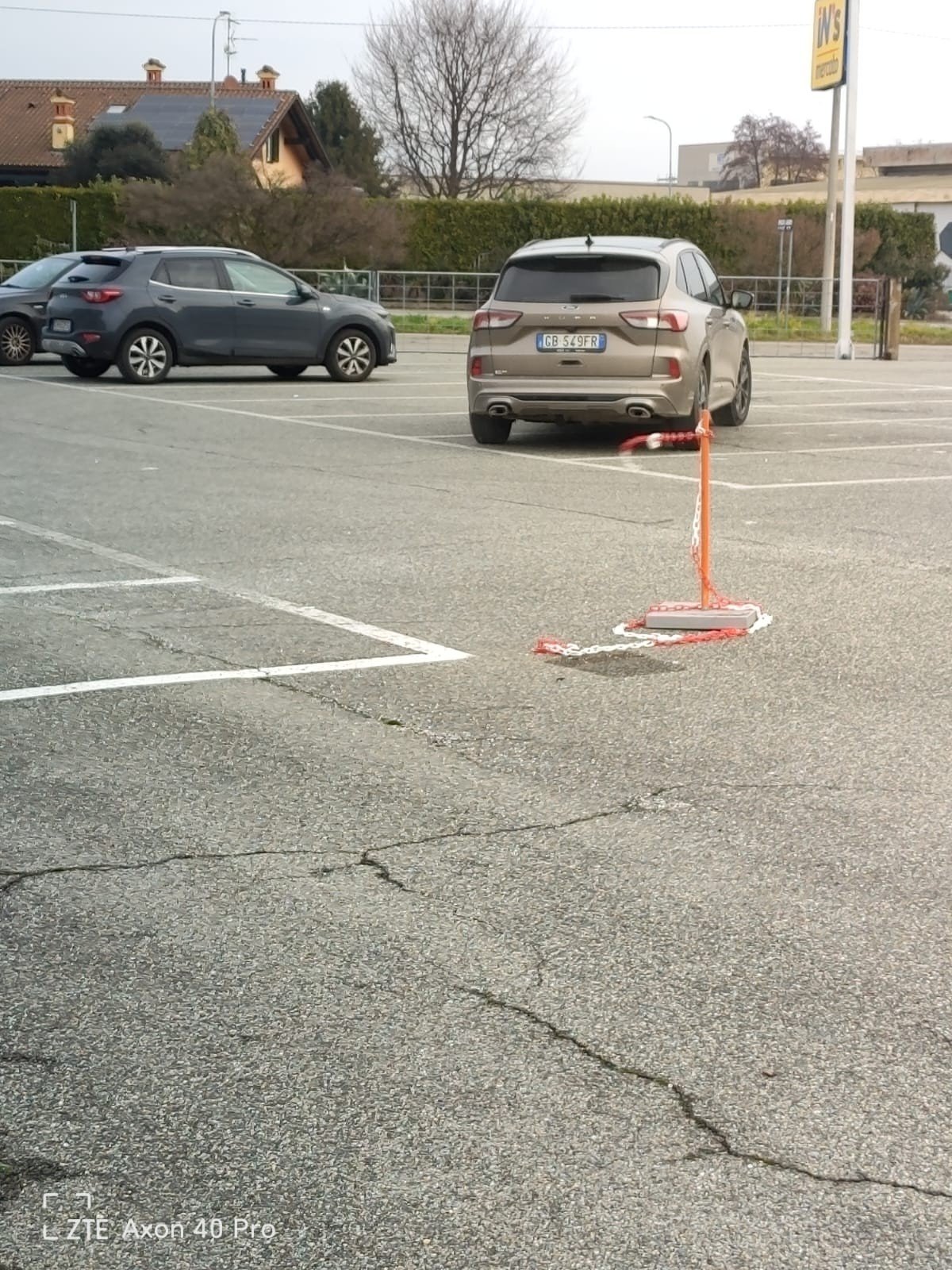 Numer rejestracyjny GB549FR posiada FORD Kuga 3a serie