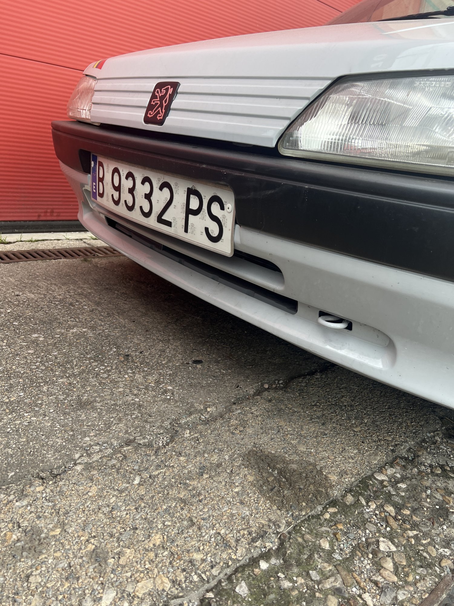 Numer rejestracyjny B9332PS posiada Peugeot 