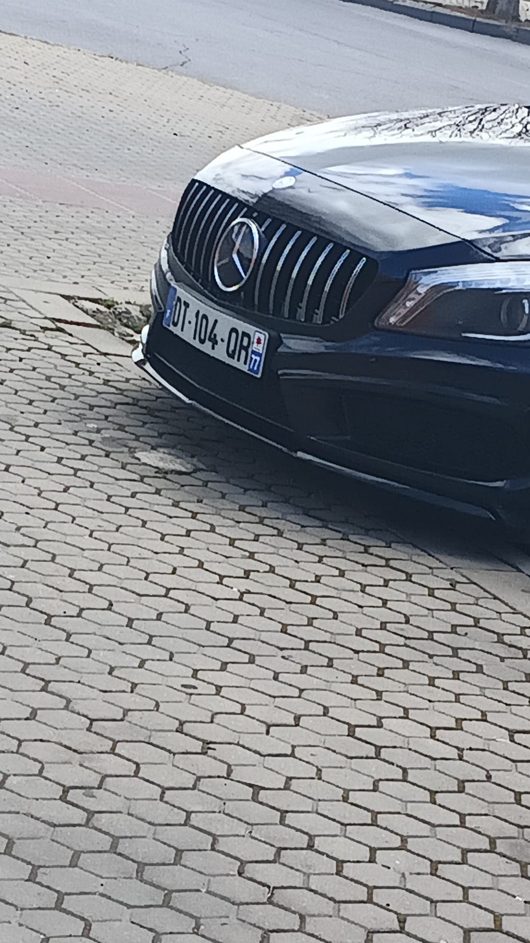 Numer rejestracyjny DT104QR posiada MERCEDES CLASSE A