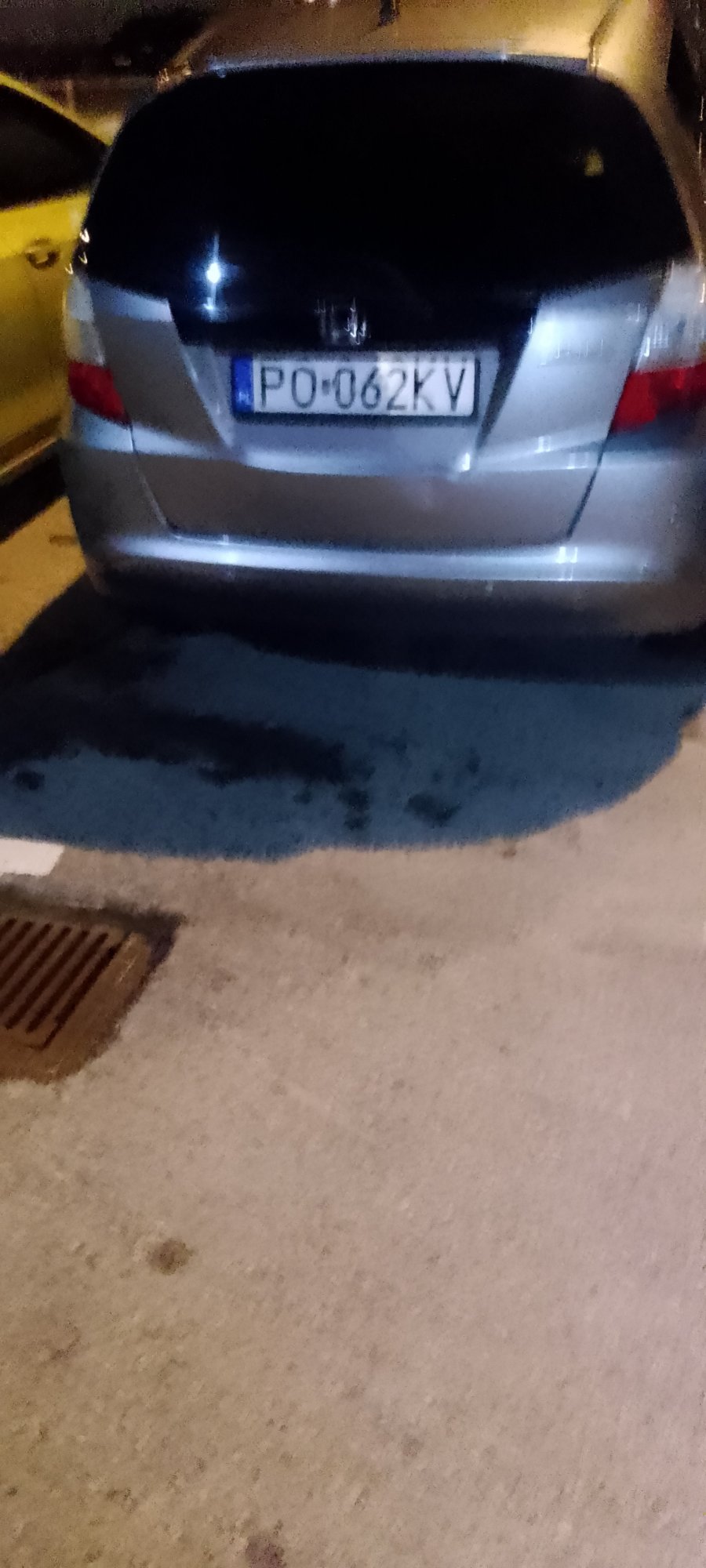 Numer rejestracyjny PO 062KV posiada HONDA JAZZ - PO062KV