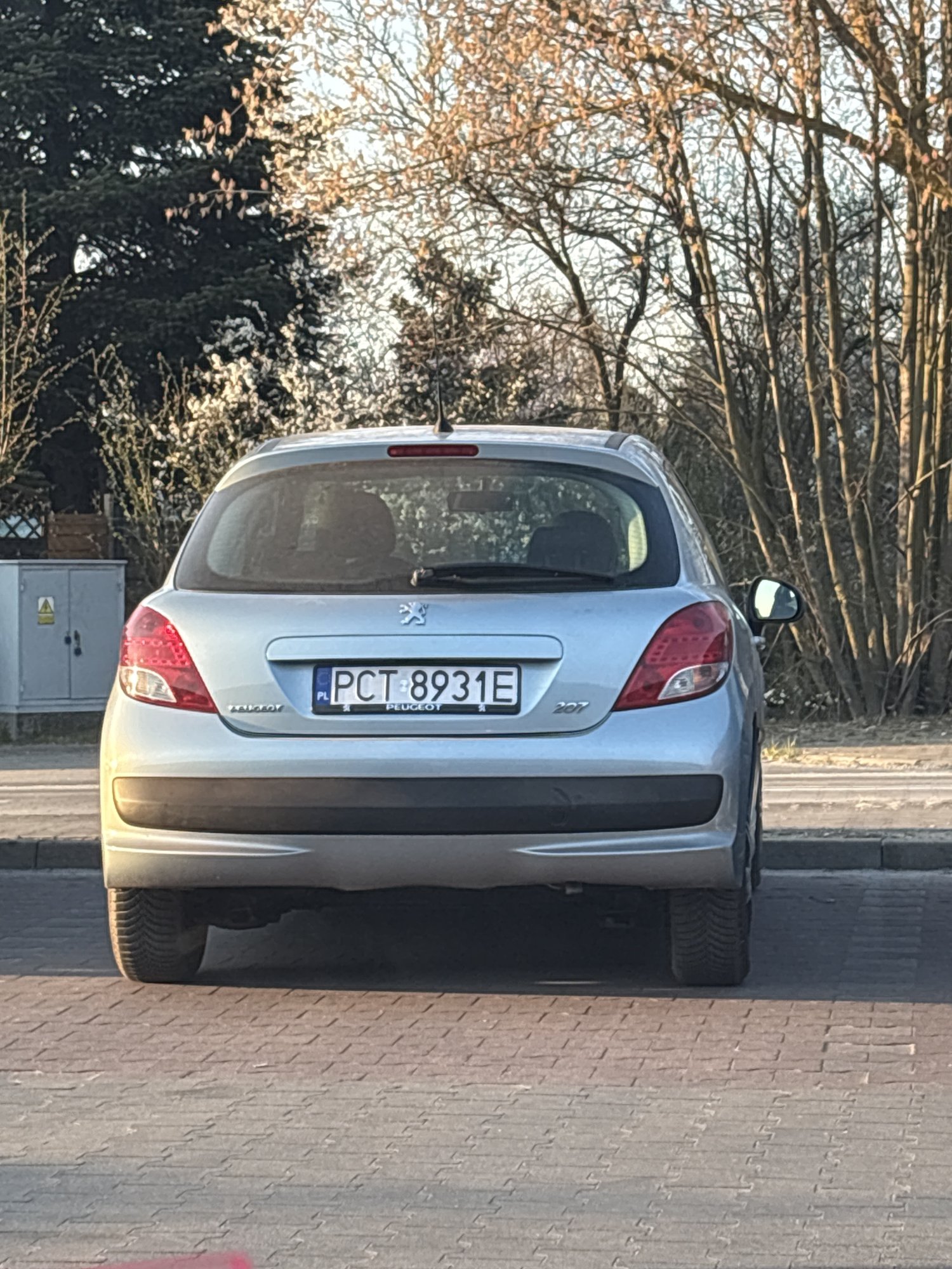 Numer rejestracyjny PCT 8931E posiada PEUGEOT 207 1.4 MR`09 E4 Millesim 200 - PCT8931E