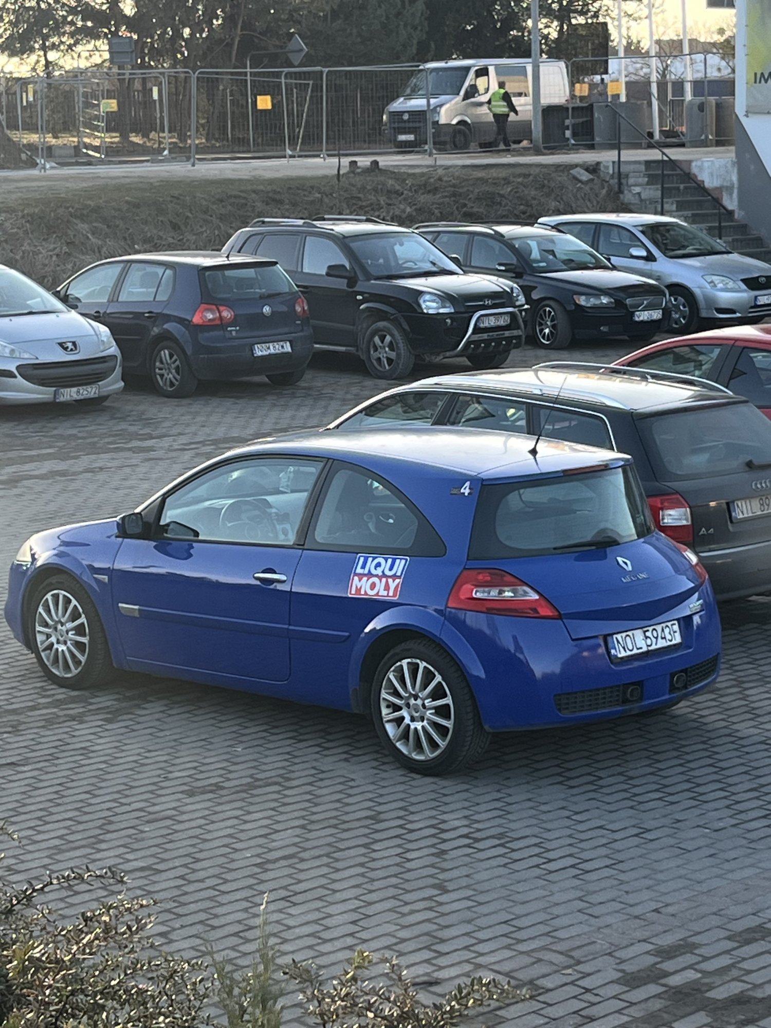 Numer rejestracyjny NOL 5943F posiada RENAULT Megane II 2.0 dCi MR`07 E4 Sport - NOL5943F