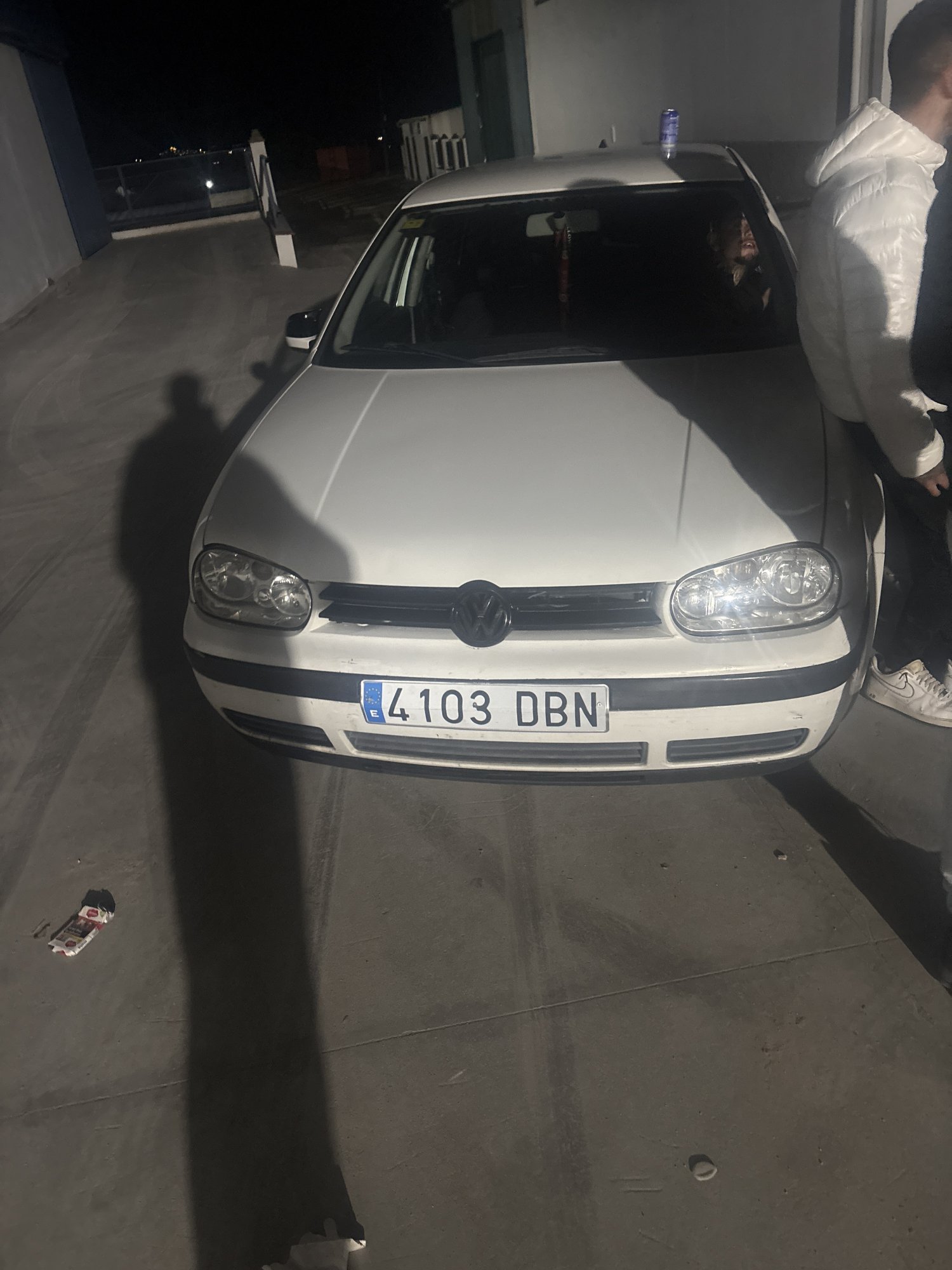 Numer rejestracyjny 4103DBN posiada VOLKSWAGEN GOLF