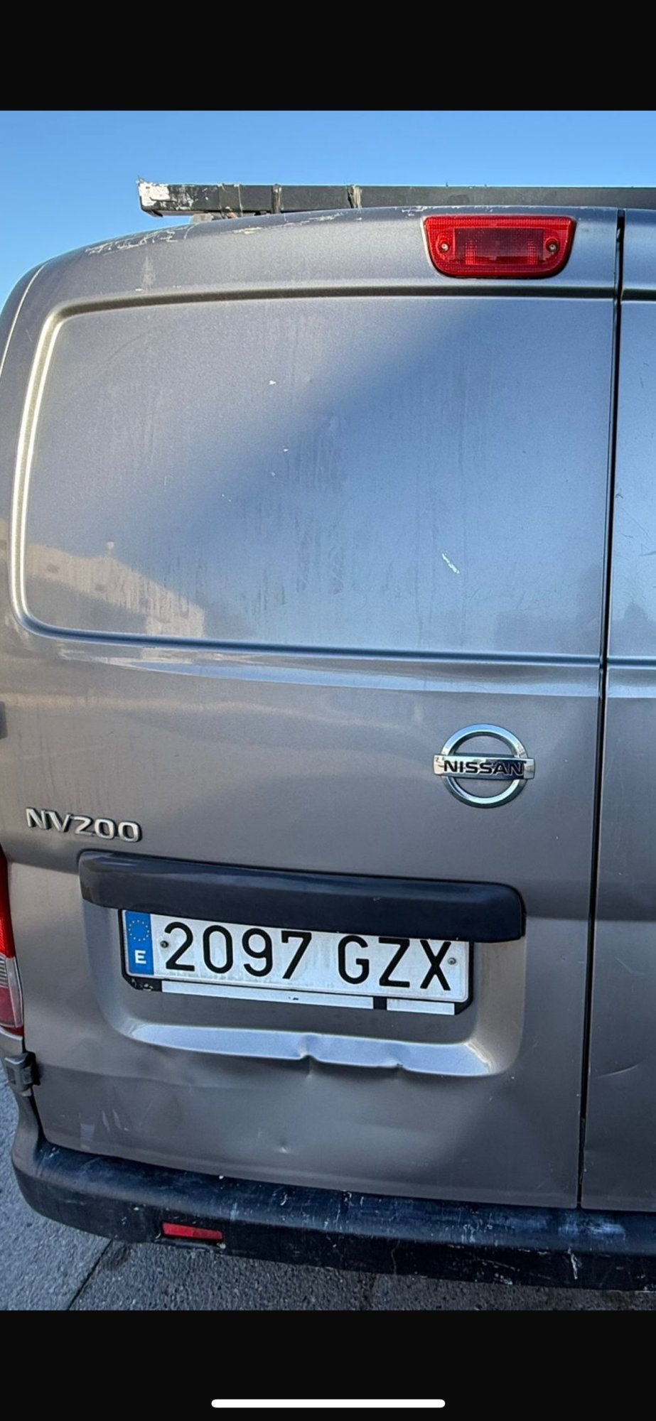Numer rejestracyjny 2097GZX posiada NISSAN NV 200