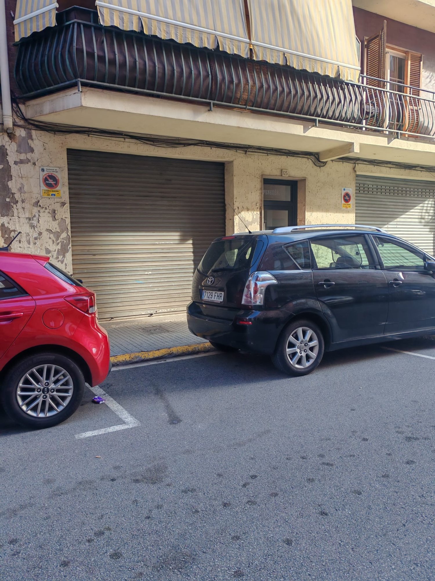 Numer rejestracyjny 7129FHR posiada TOYOTA COROLLA Numer rejestracyjny 7129FHR posiada TOYOTA COROLLA