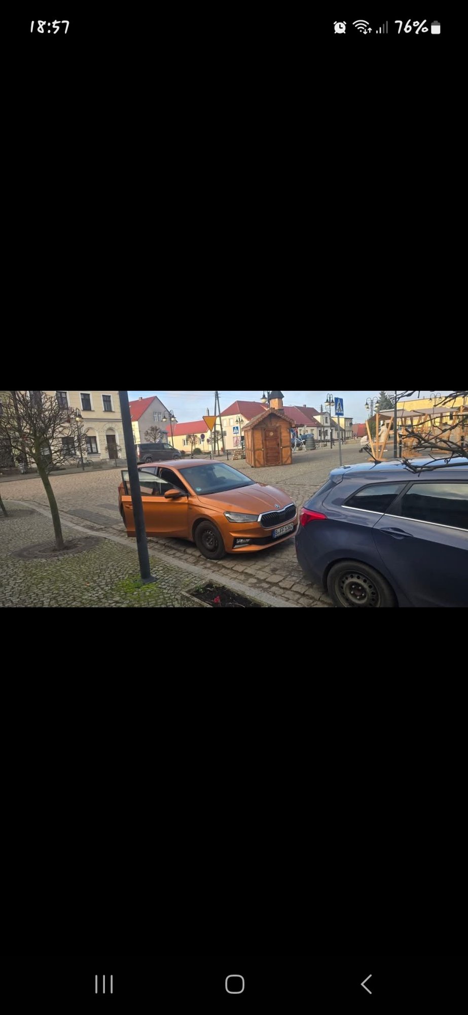 Numer rejestracyjny GFAE358 posiada Škoda 