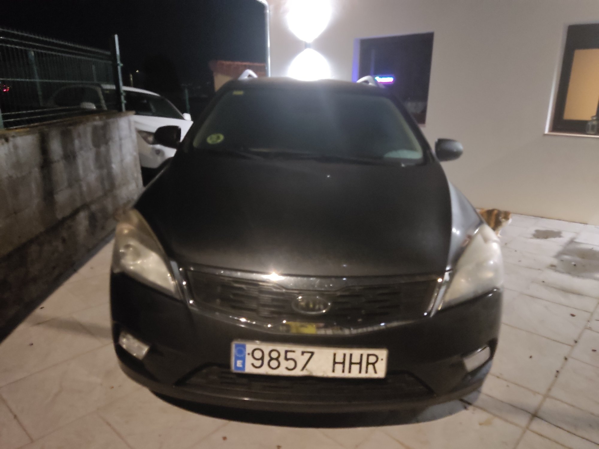 Numer rejestracyjny 9857HHR posiada KIA CEED