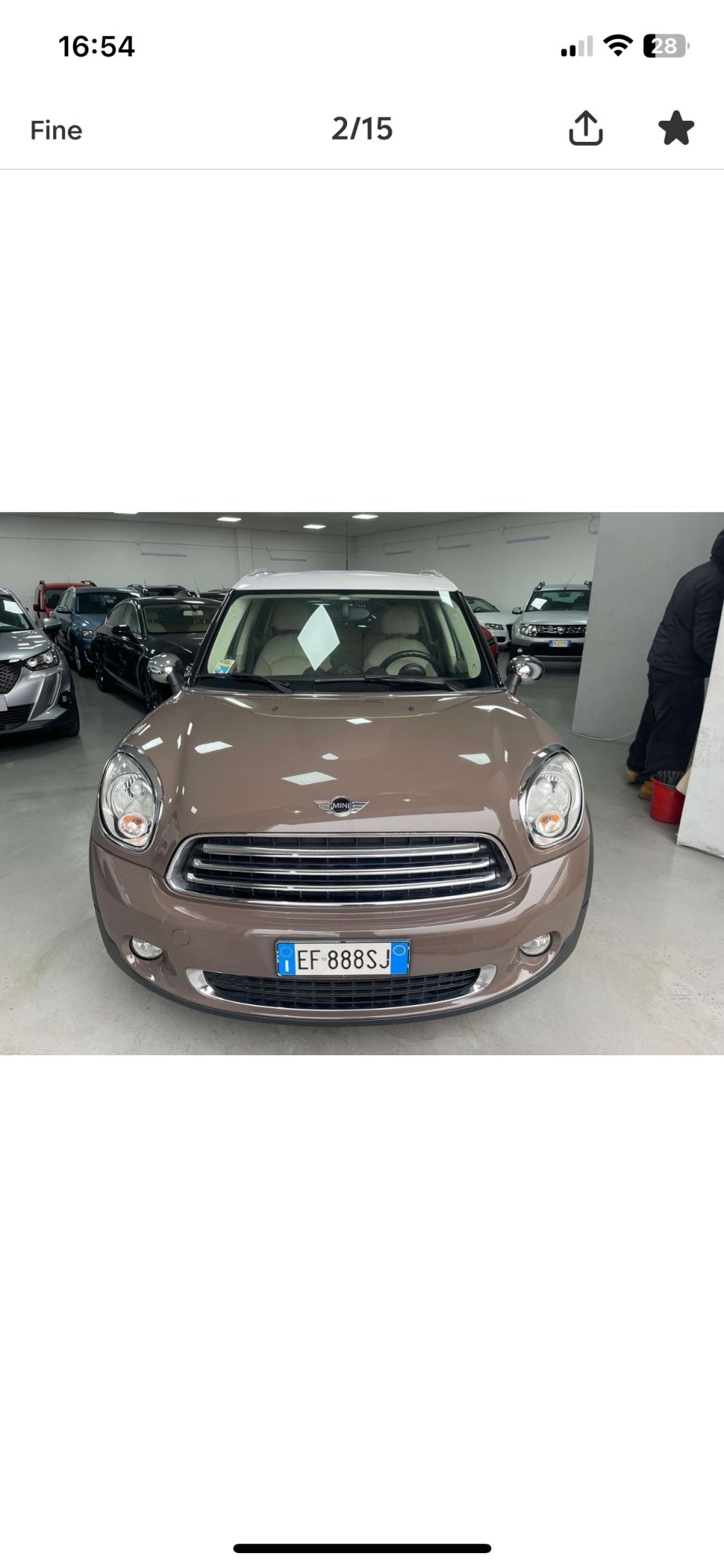 Numer rejestracyjny EF888SJ posiada MINI Mini Countrym.