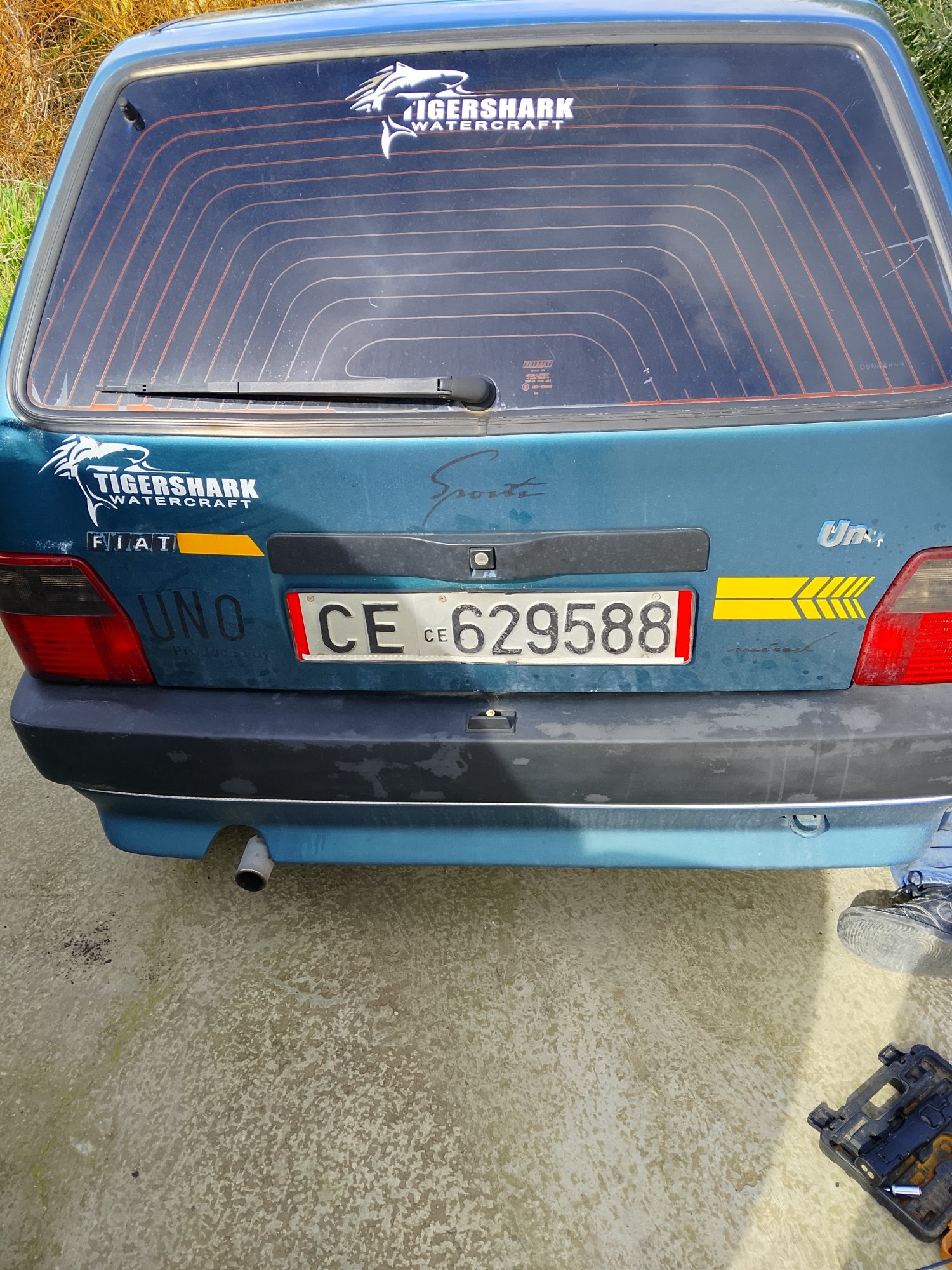 Numer rejestracyjny CE629588 posiada FIAT Uno